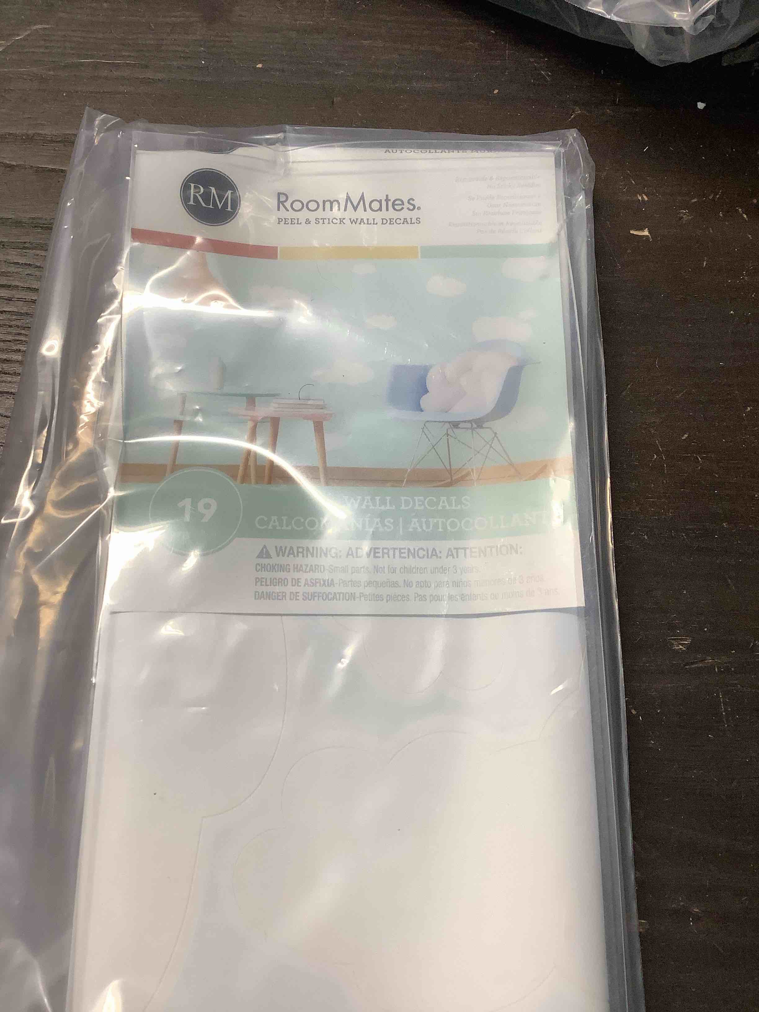 Condition photo showing Good Condition for RoomMates RMK1250SCS Blue Clouds Peel and Stick Wall Decals