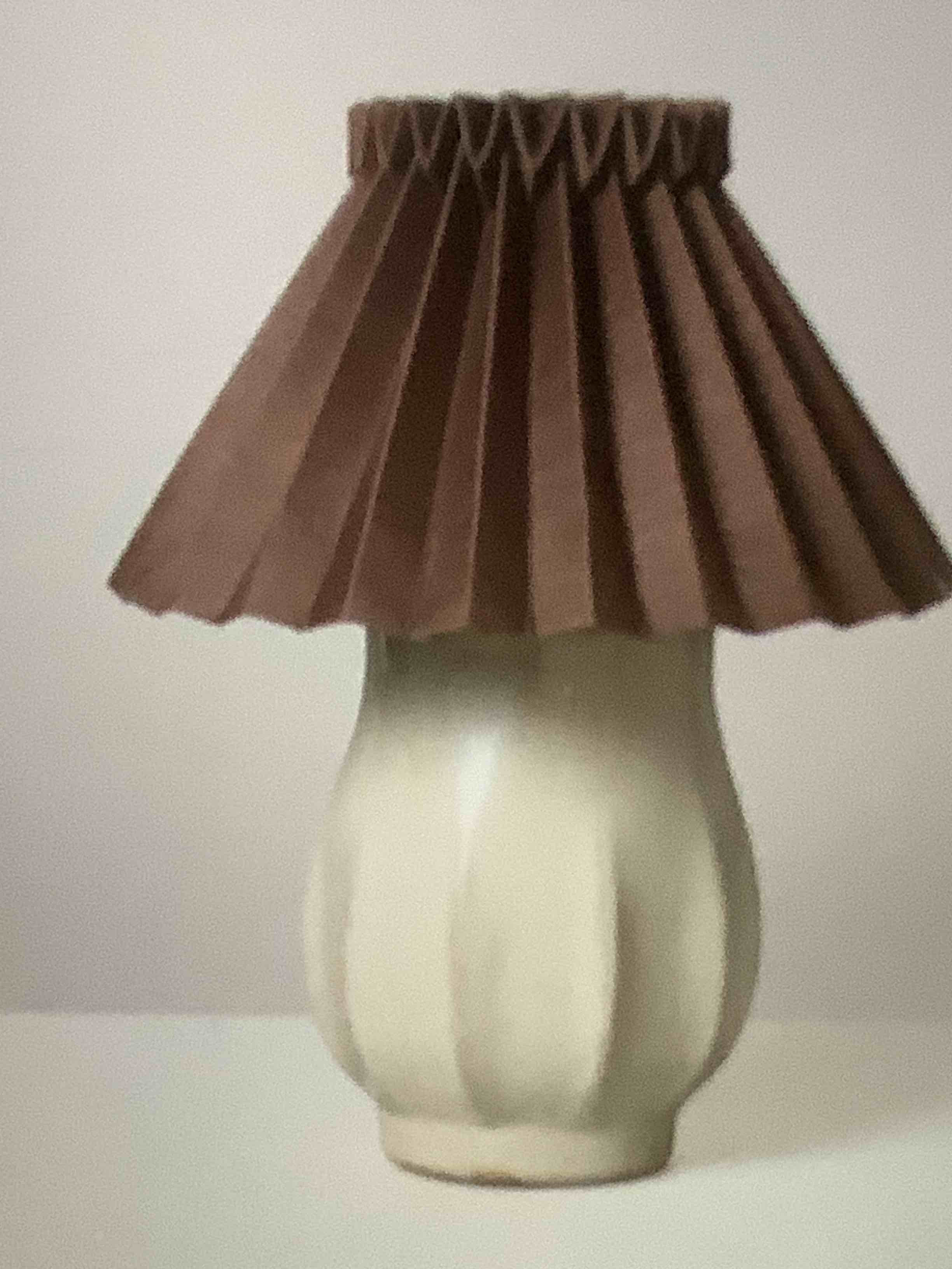 ceramic with brown knife pleat shade accent table lamp sour cream