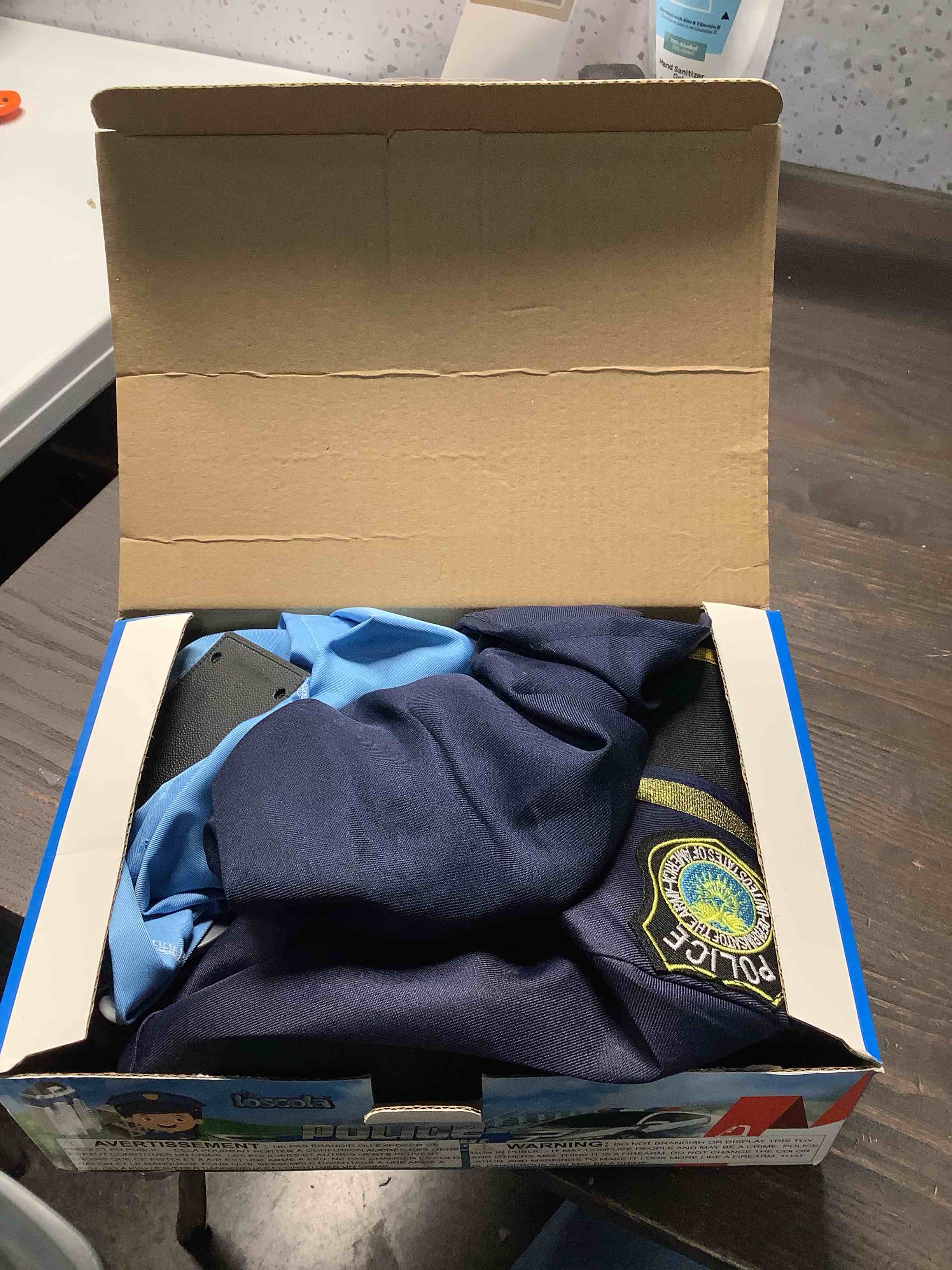 Condition photo showing Good Condition for Police Officer Costume for Kids, Girls Police Costume for Kids, Halloween Costumes for Girl Kid 3-12, Cop Uniform for Girls, Cop Outfit for Party Dress Up Large