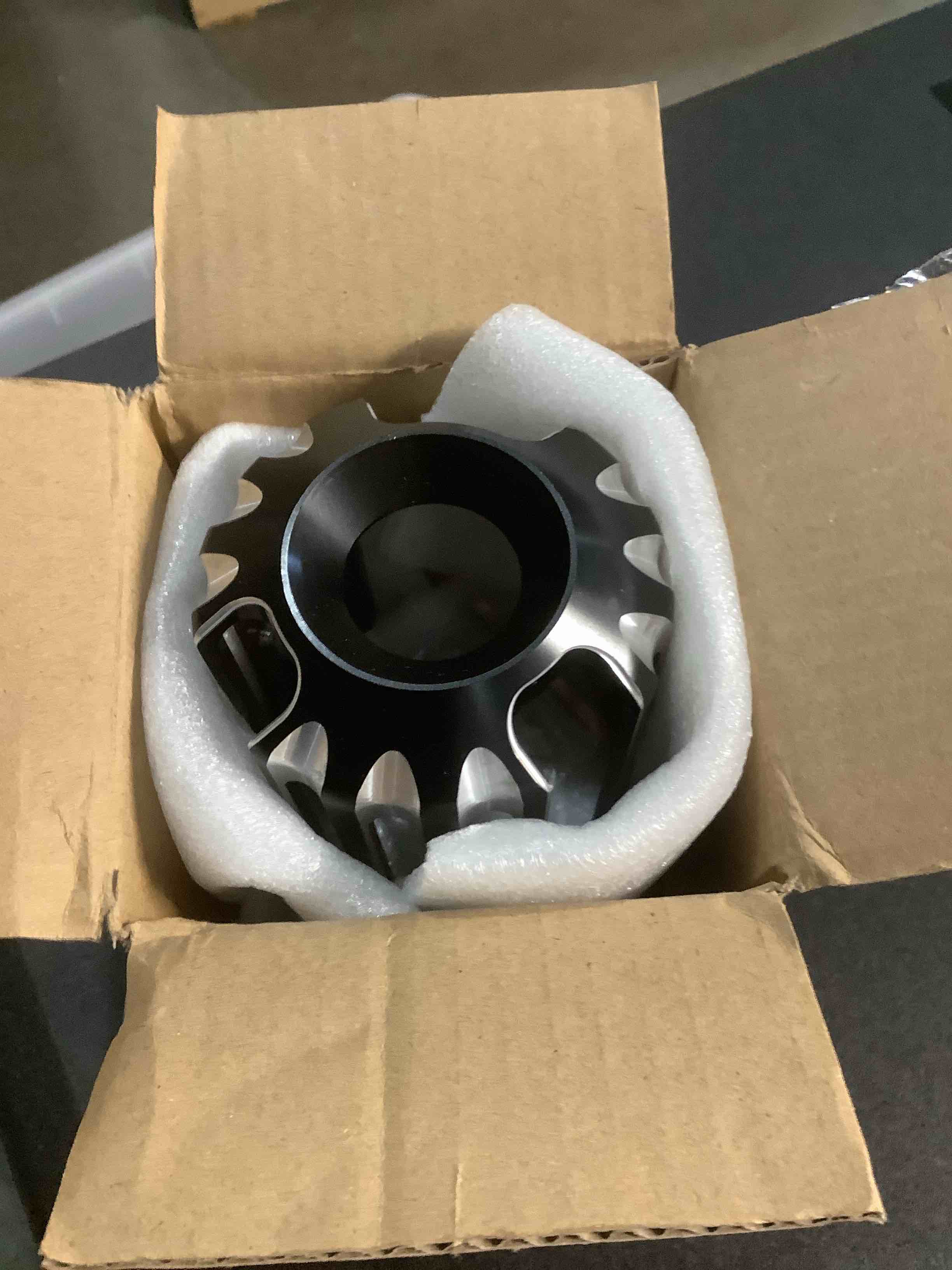 Condition photo showing Good Condition for Black CNC Aluminum Oil Filter Cover Cap Trim For Harley-Davidson Twin Cam Models Touring Glide Softail Dyna