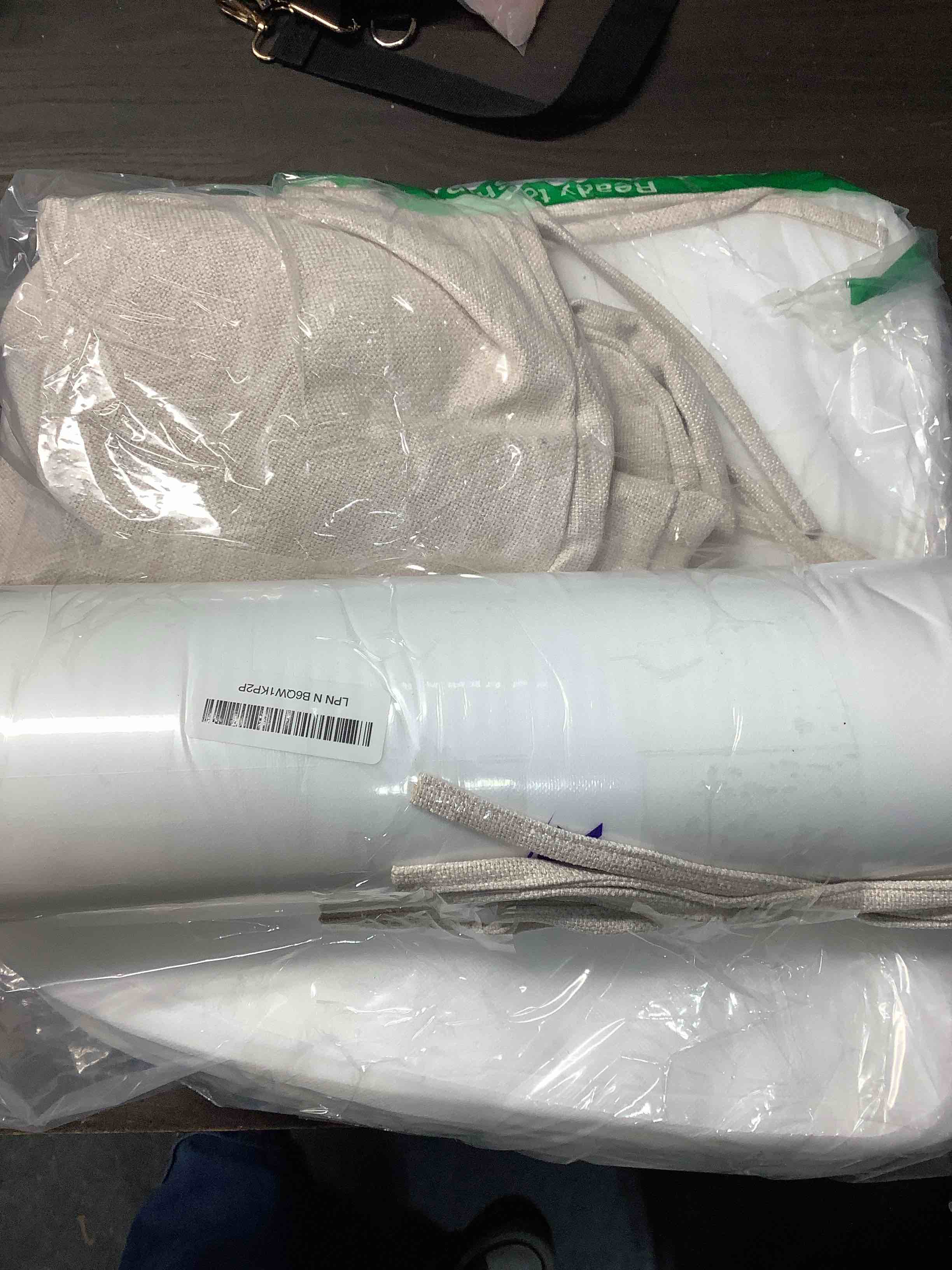 Condition photo showing Good Condition for Chair Cushions for Dining Chairs, D-Shaped Seat Cushions with Removable Washable Cover and Ties, Chair Pads for Kitchen, Indoor Dining Room, Patio Chairs, 17'' x 16'', Set of 4, Beige Beige 4 Count(Pack of 1)