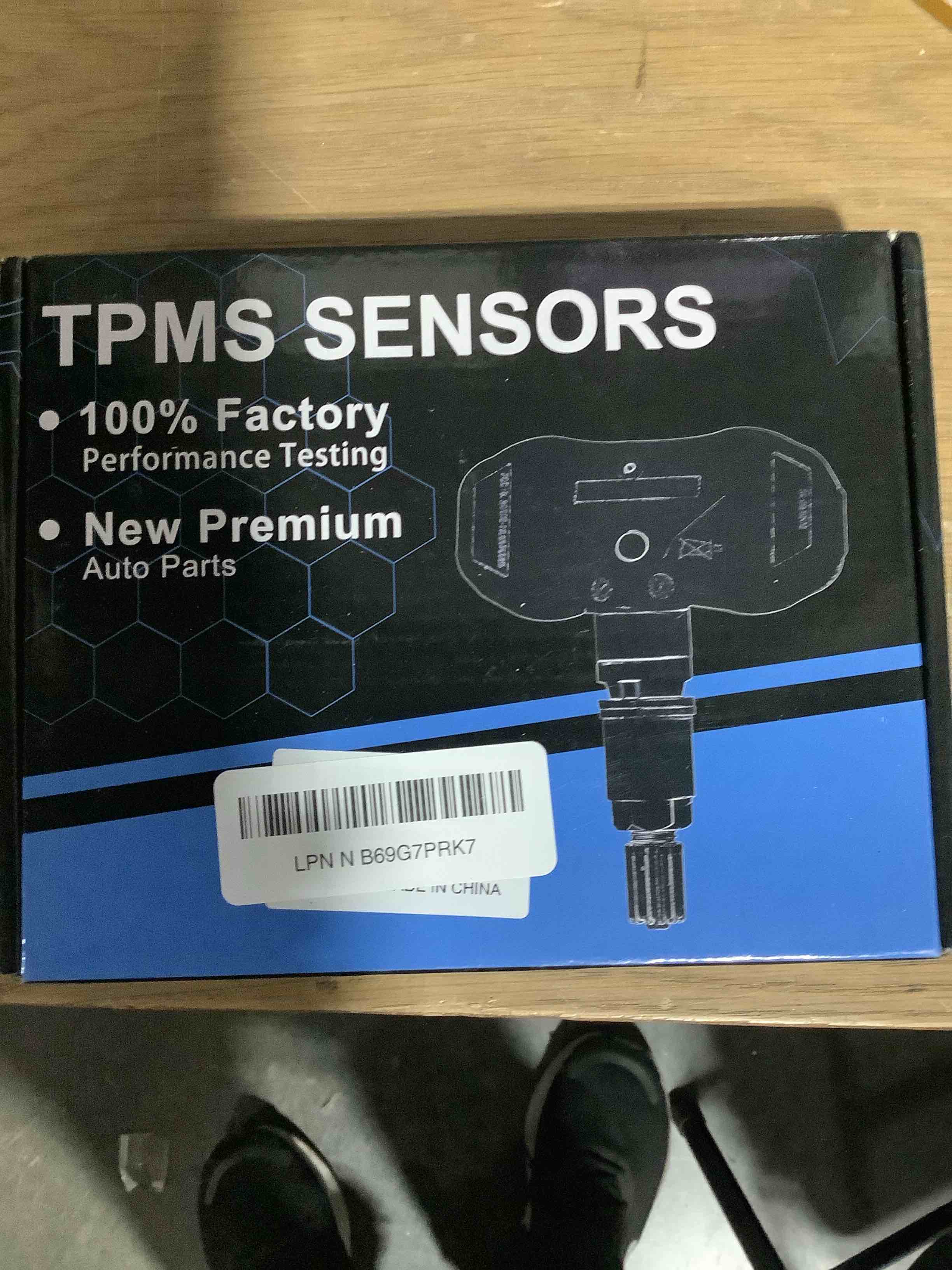 Condition photo showing New/Like New for 315MHZ Pre-Programmed TPMS Sensor Fits for:-Chevy 2007-2022 Equinox Tahoe Colorado Camaro for:-Buick Enclave Lacrosse for:-Cadillac for:-GMC for:-Pontiac for:-Saturn OE#13598771 4PCS 13598771 Upgraded TPMS Sensor