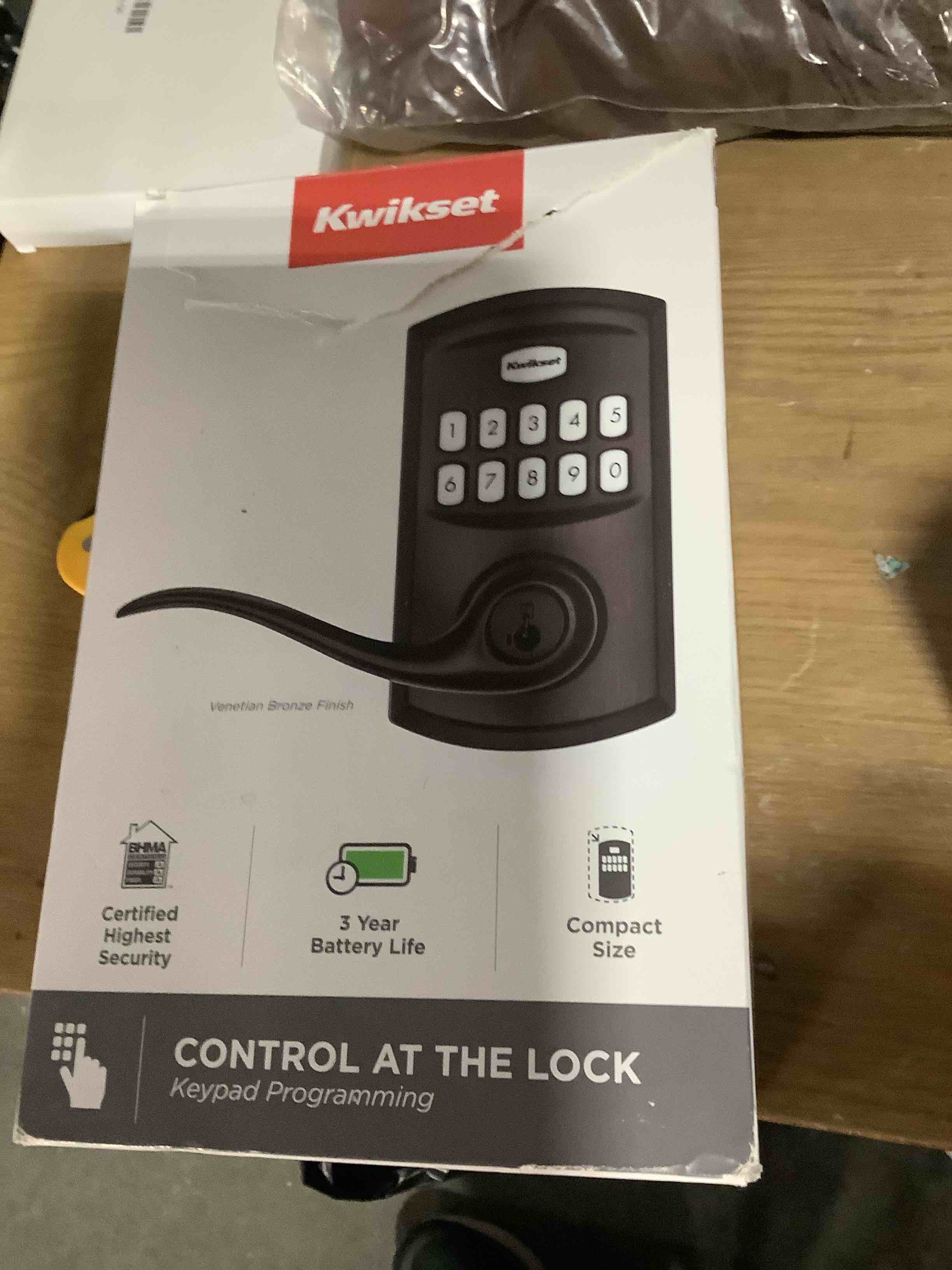 Condition photo showing New/Like New for Kwikset SmartCode 917 Keypad Keyless Entry Traditional Residential Electronic Lever Deadbolt Alternative with Tustin Door Lever and SmartKey Security, Venetian Bronze Venetian Bronze Traditional