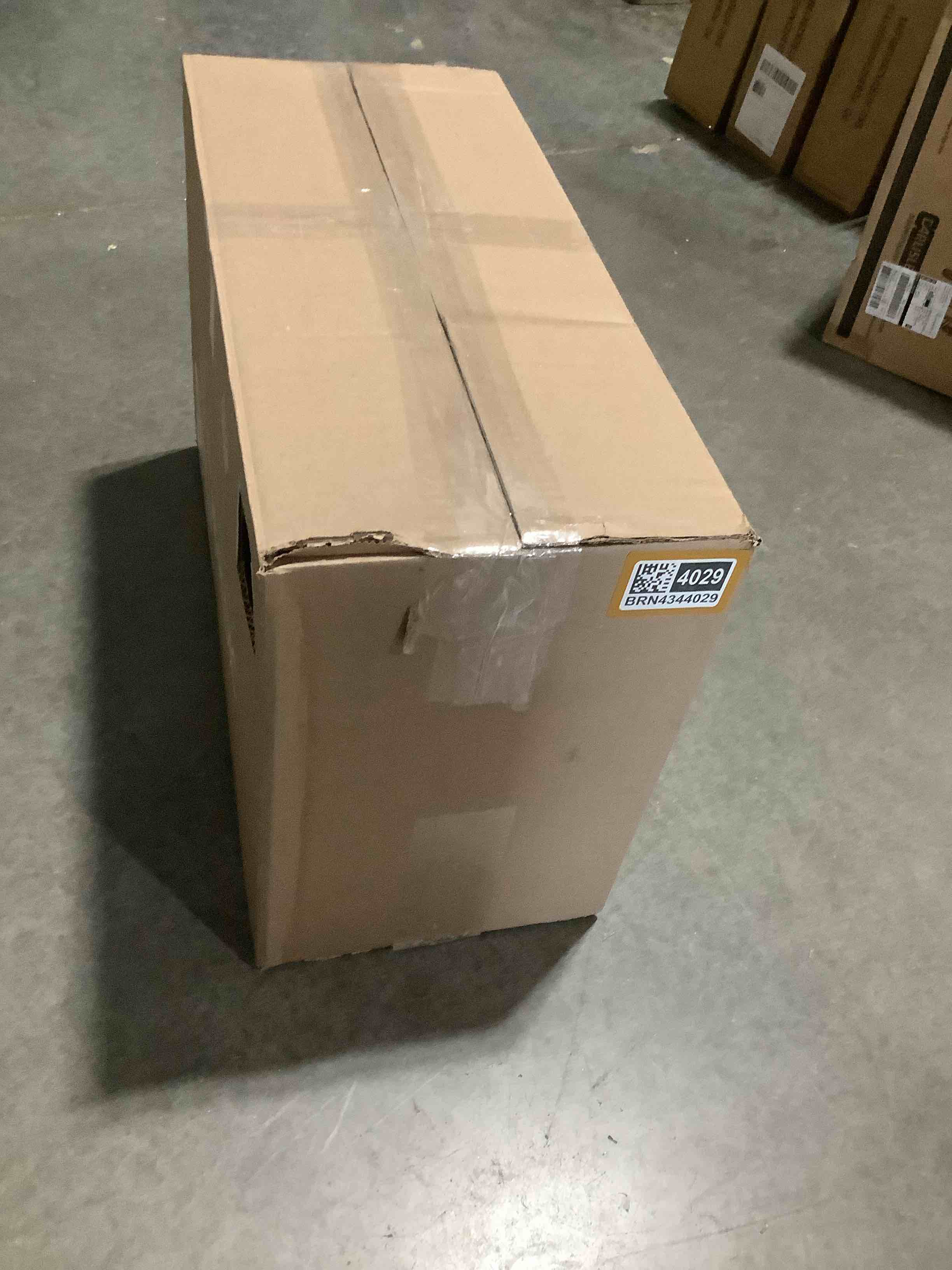https://s3.amazonaws.com/lotting-images-prod/NKYBargainOutlett/BRN4344029_1776879270158.jpeg