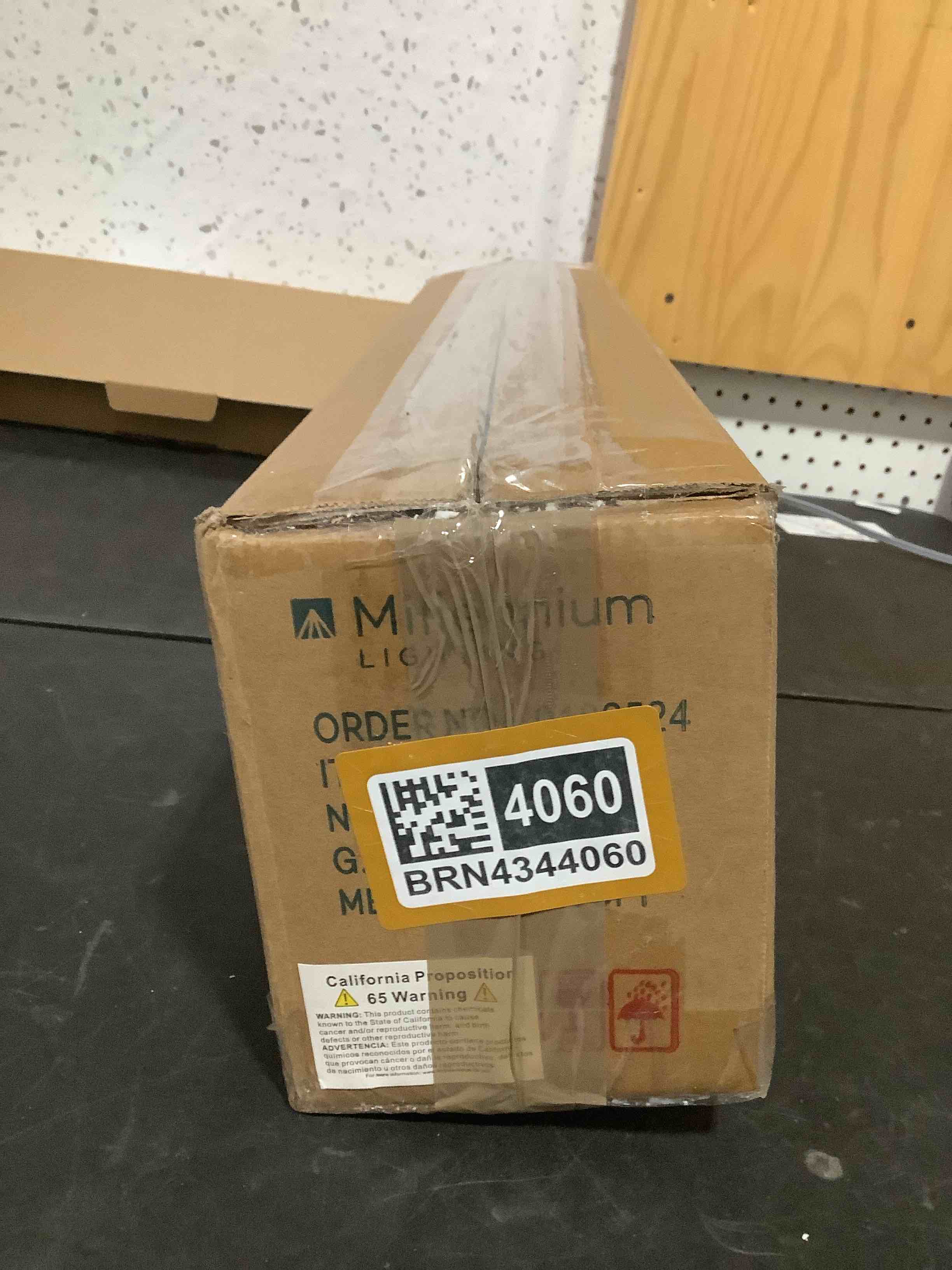 https://s3.amazonaws.com/lotting-images-prod/NKYBargainOutlett/BRN4344060_1776975815139.jpeg