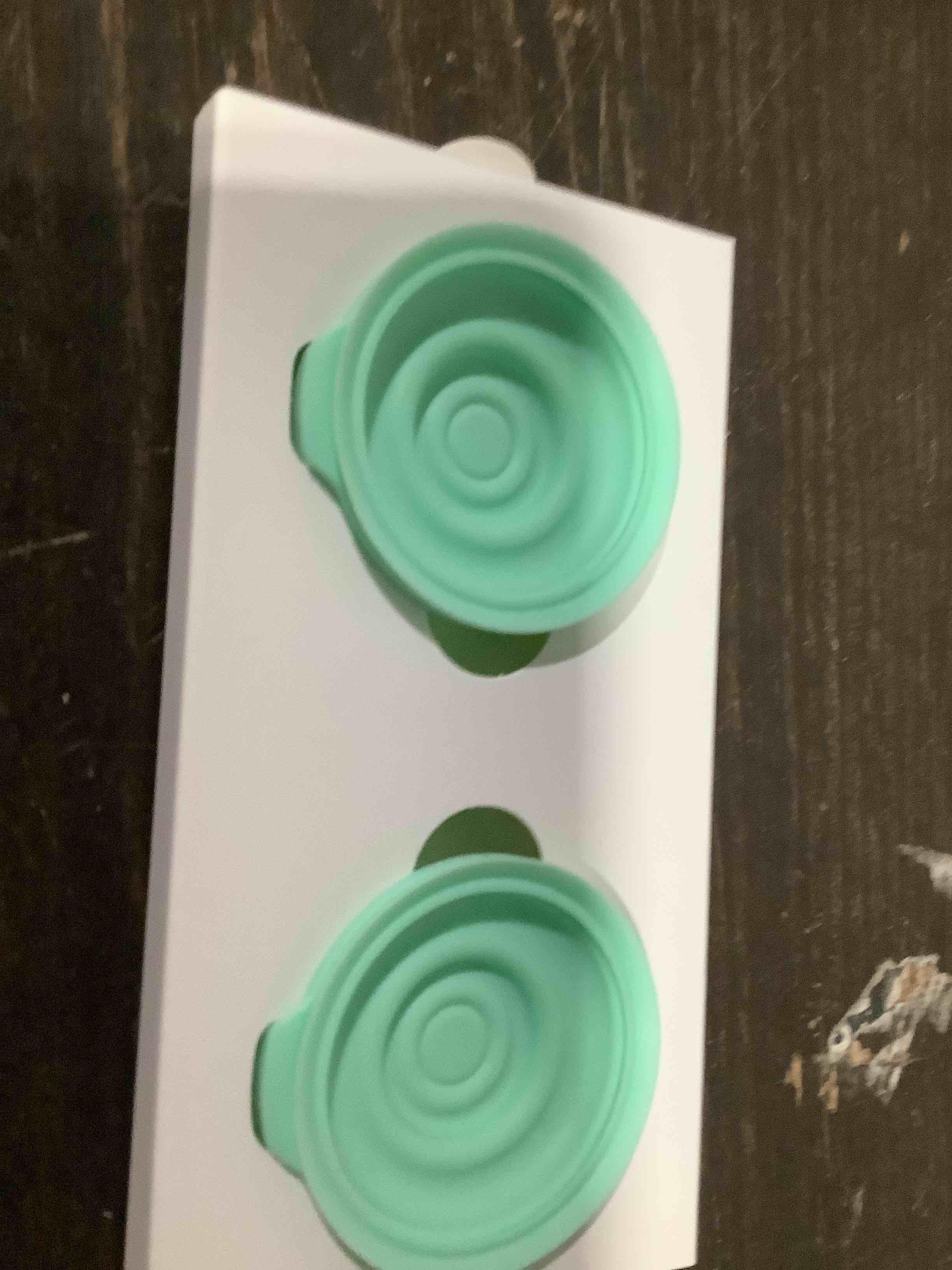 Condition photo showing Good Condition for elvie - breast pump seals - accessories for breastmilk storage, pumps & breastfeeding essentials - 2 pack