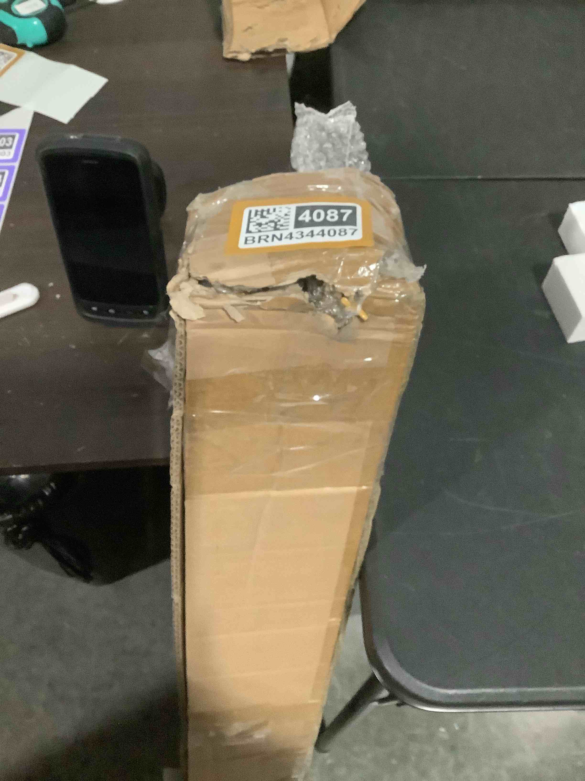 https://s3.amazonaws.com/lotting-images-prod/NKYBargainOutlett/BRN4344087_1777050950757.jpeg