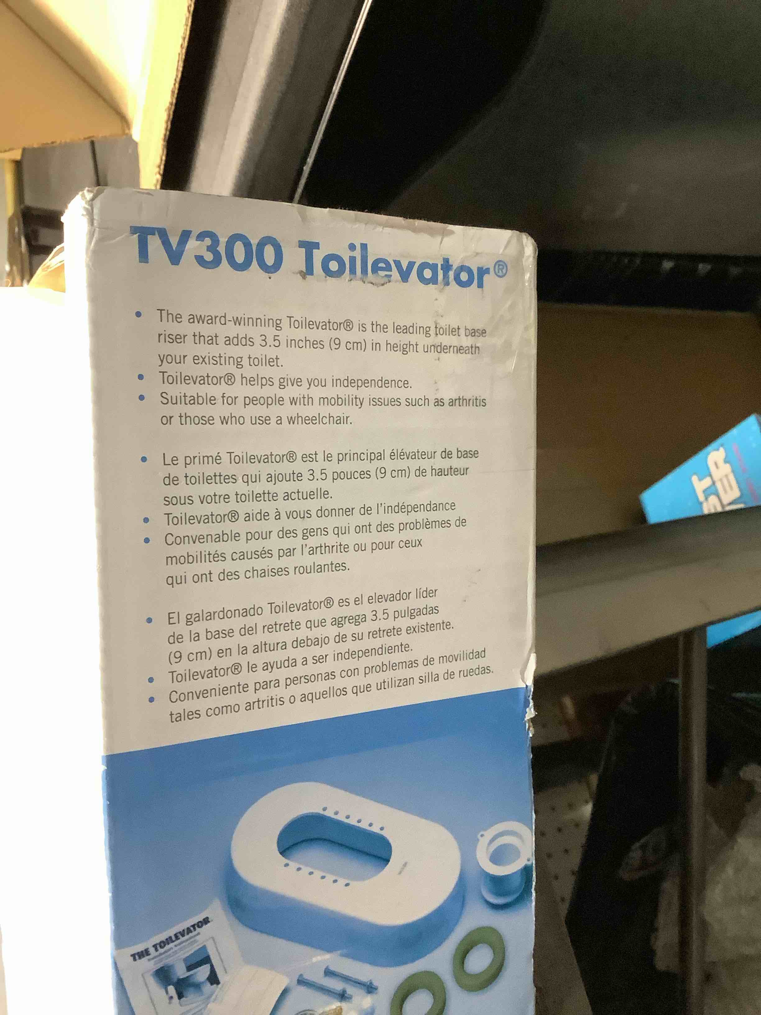 https://s3.amazonaws.com/lotting-images-prod/NKYBargainOutlett/BRN4344133_1777560780400.jpeg