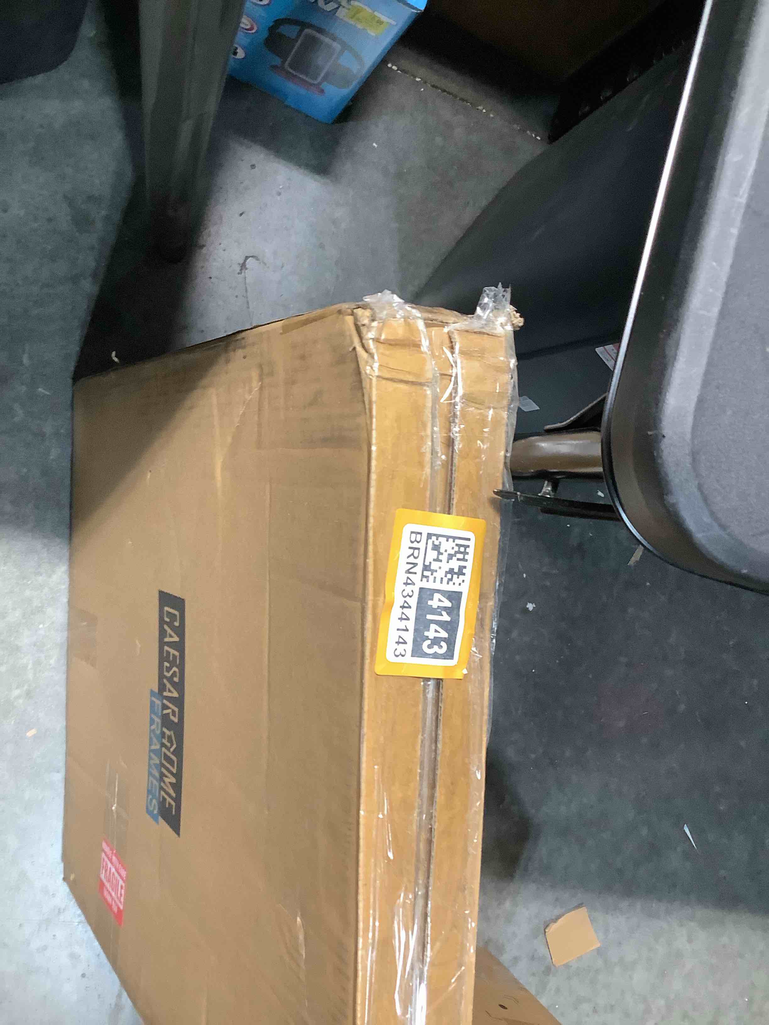 https://s3.amazonaws.com/lotting-images-prod/NKYBargainOutlett/BRN4344143_1777560081971.jpeg
