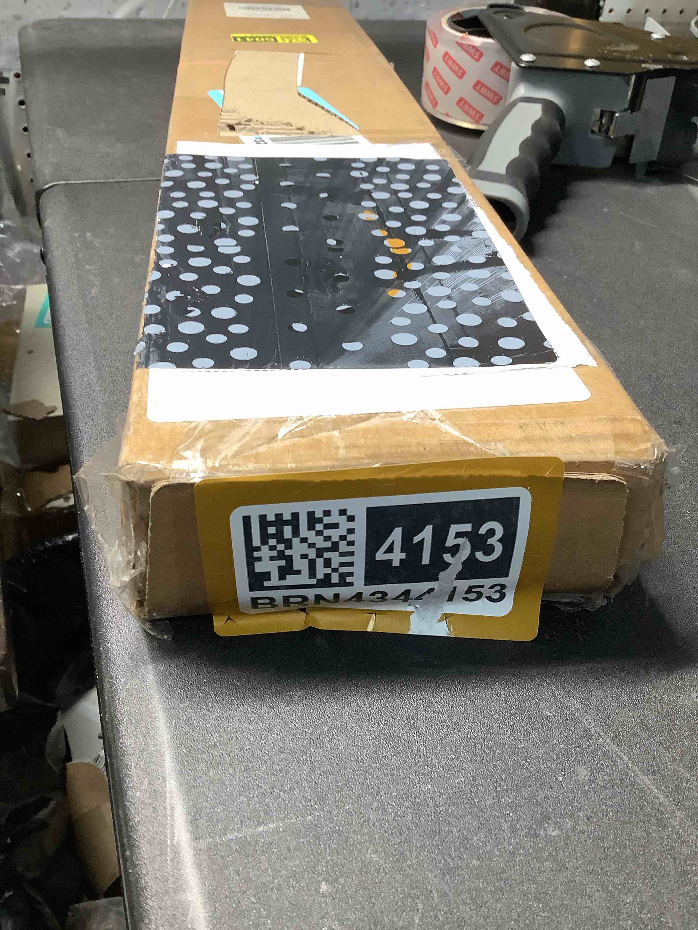 https://s3.amazonaws.com/lotting-images-prod/NKYBargainOutlett/BRN4344153_1777398658259.jpeg