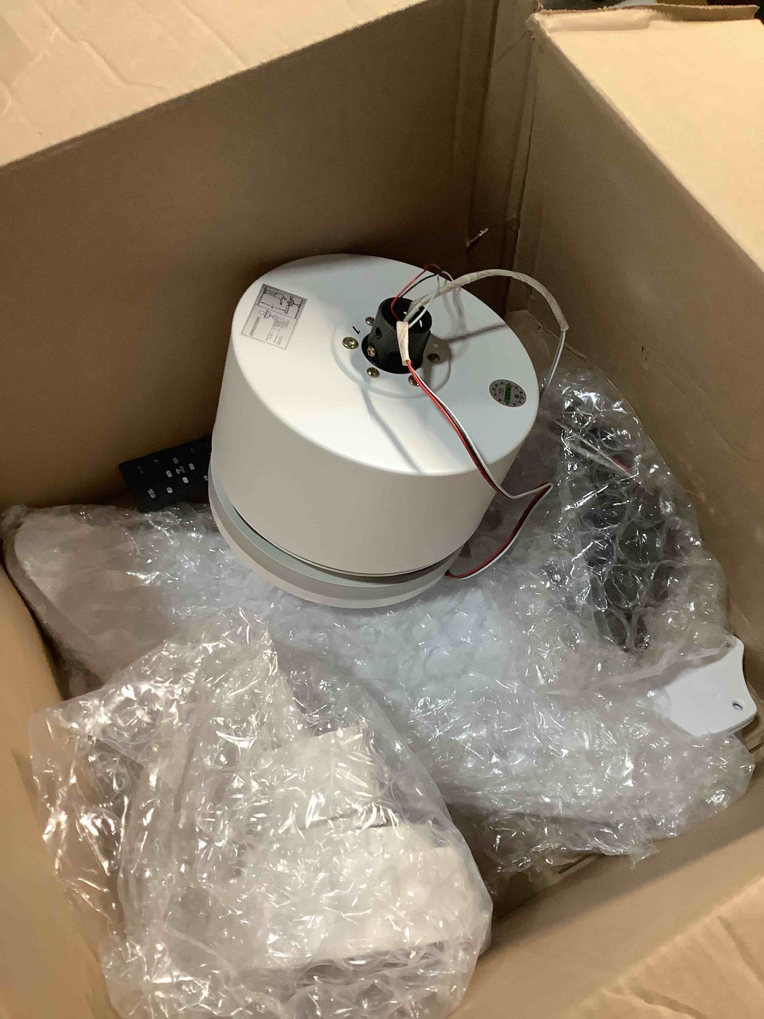 https://s3.amazonaws.com/lotting-images-prod/NKYBargainOutlett/BRN4344175_1777404700083.jpeg