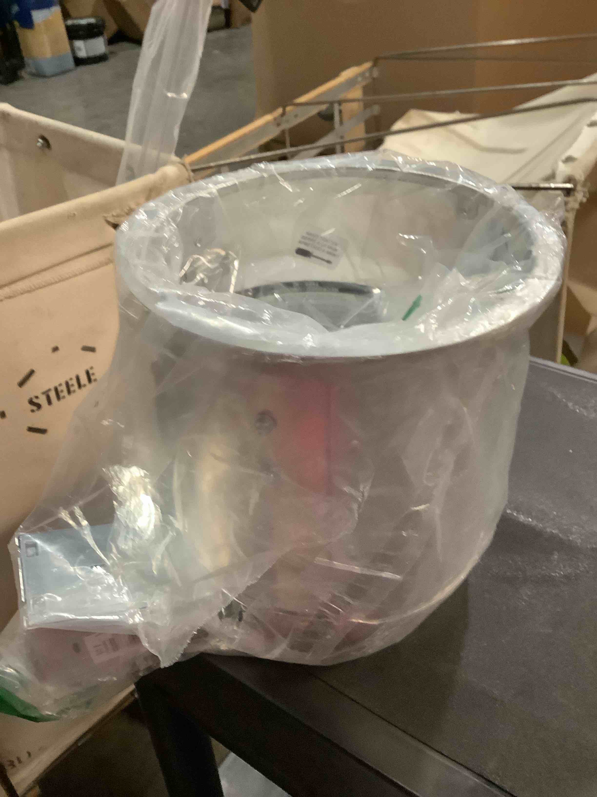 Condition photo showing Good Condition for halo e26 6 in. aluminum recessed lighting housing for remodel ceiling, insulation contact, air-tite, (e7ricat)