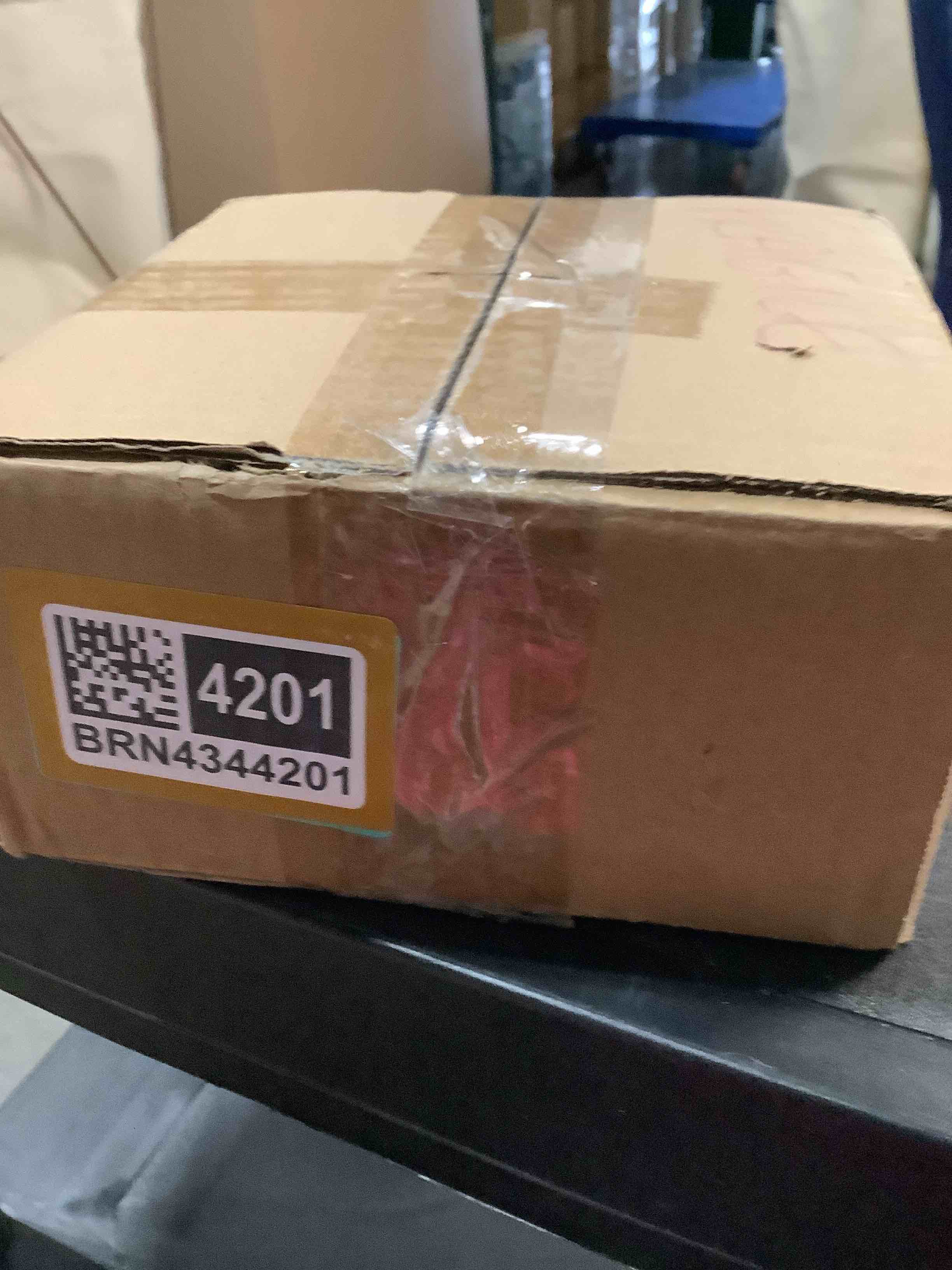 https://s3.amazonaws.com/lotting-images-prod/NKYBargainOutlett/BRN4344201_1777653383737.jpeg