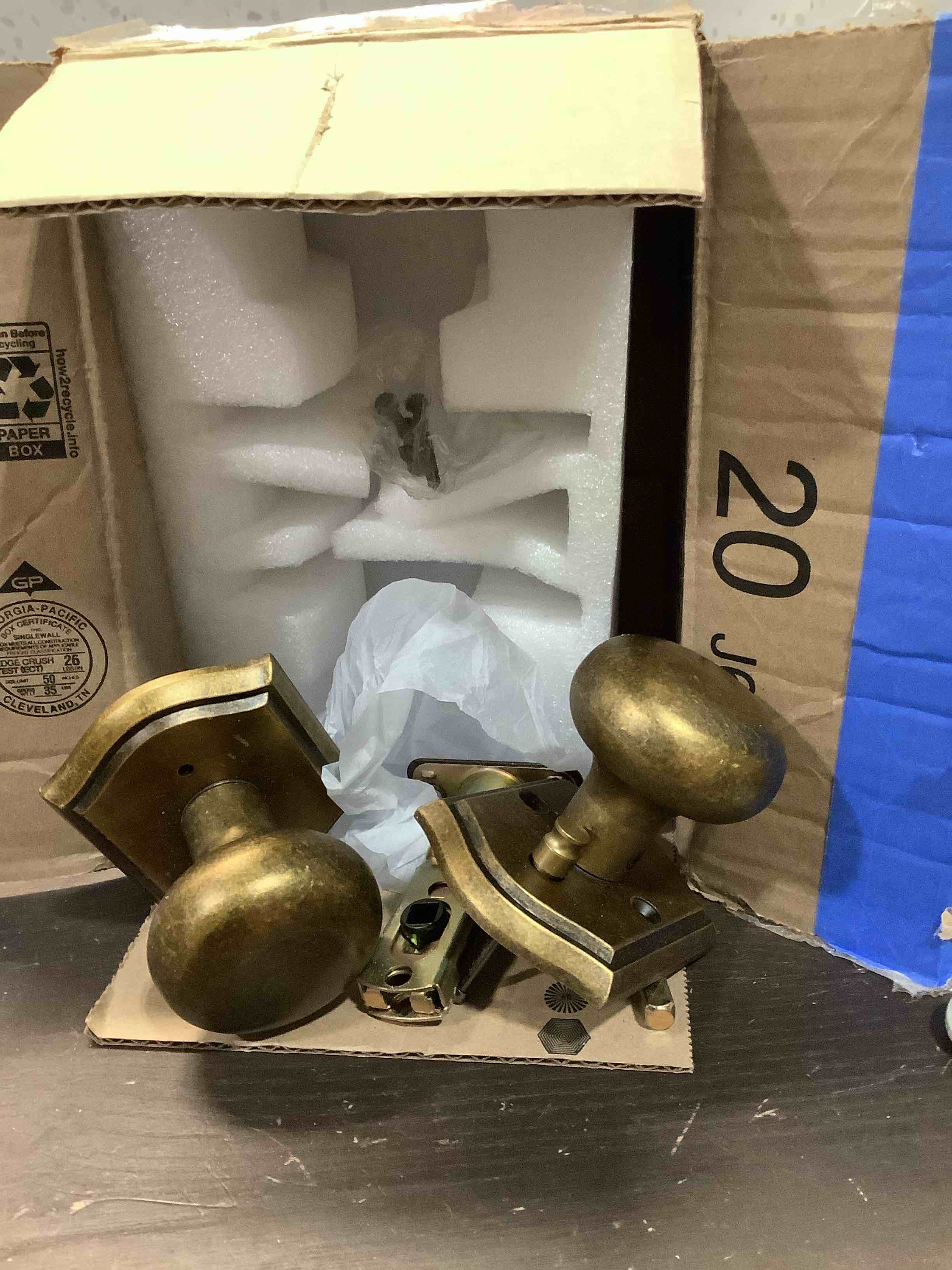 Condition photo showing Good Condition for door knobs interior, classic decorative antique brass privacy door knob perfect for bedroom or bathroom doors, durable stylish hardware for indoor use- 1 pack vintage antique brass privacy