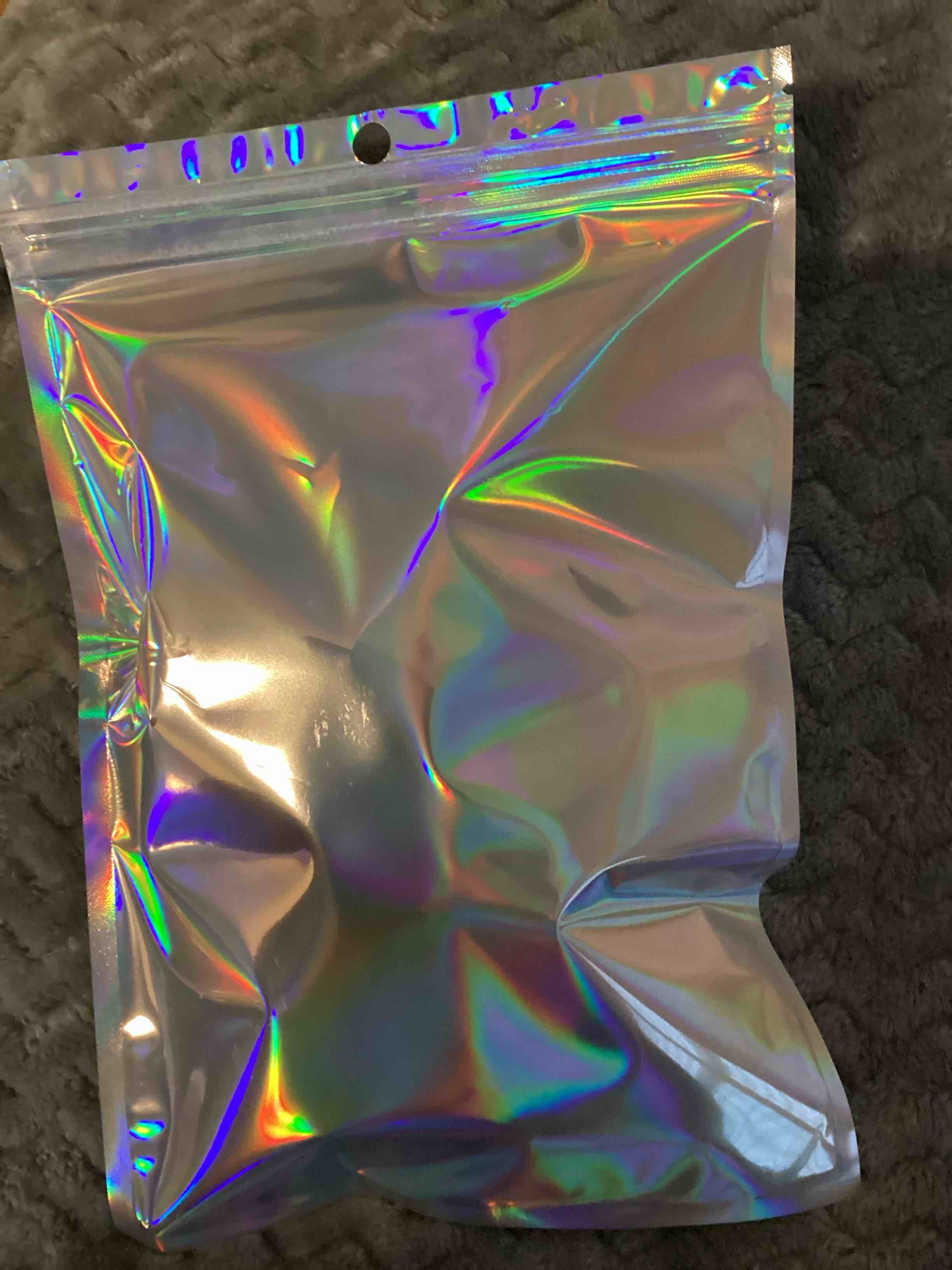 Condition photo showing New/Like New for bundle pack of 4 awinner silicone protective case for apple airpods with carabiner