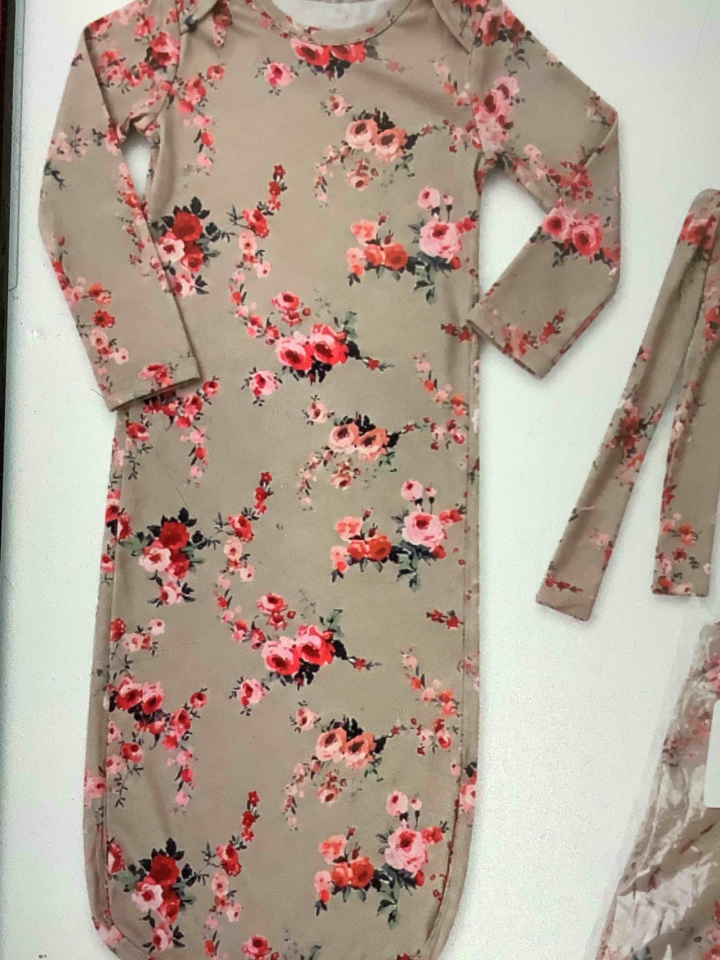 newborn baby girl, long sleeve floral, infant sleepwear, pajamas, set 0 to 6 months khaki