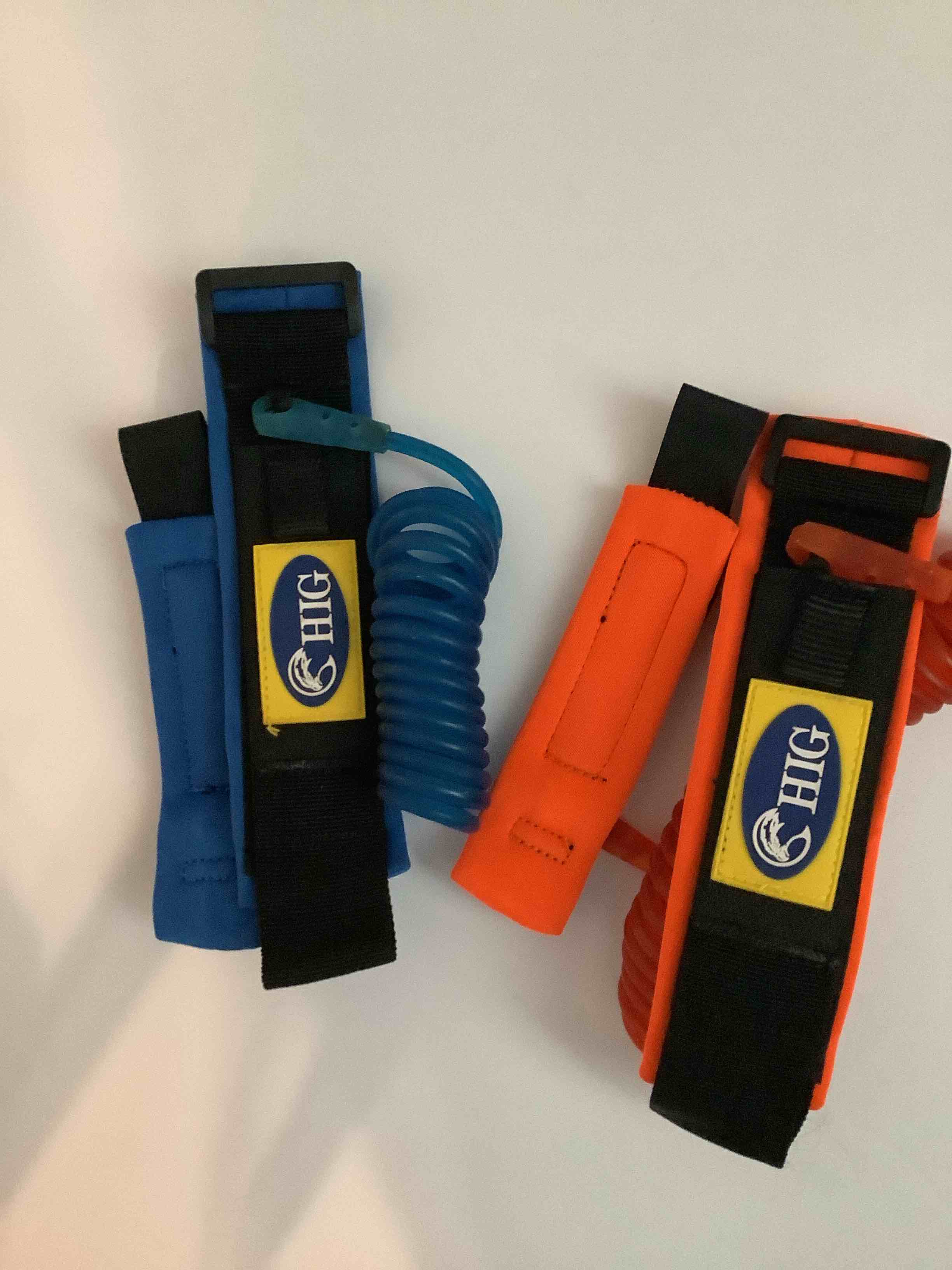 Condition photo showing Good Condition for 8.2ft+4.92ft child safety harness leash with lock & reflective straps -2 pack anti lost walking reins for toddlers, kids in shopping, airport, zoo & theme park (blue+orange)