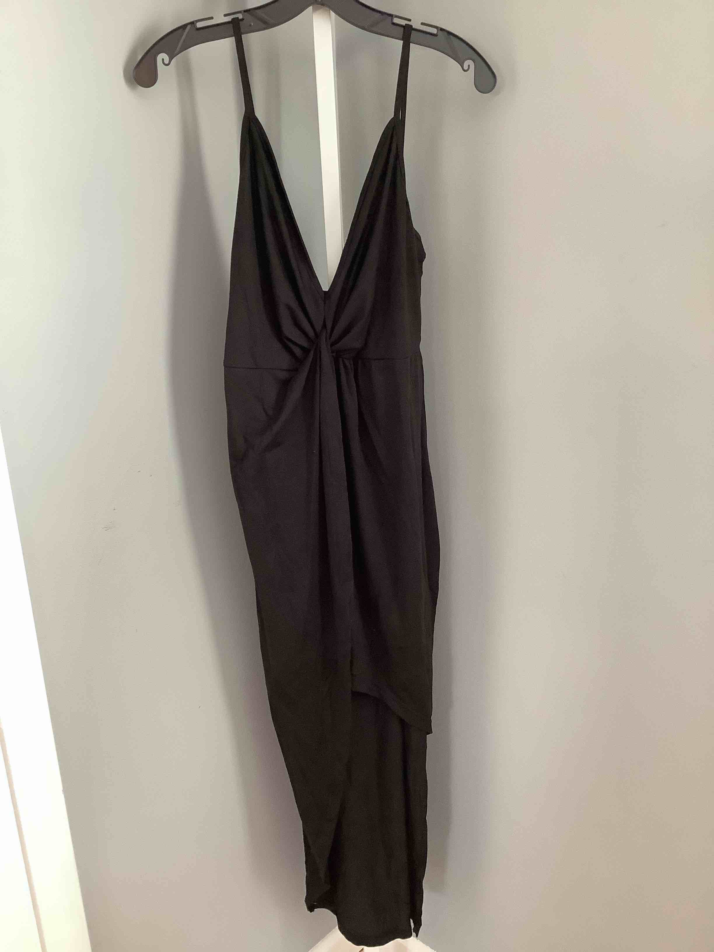 Condition photo showing New/Like New for women’s black spaghetti strap twist front high low casual dress color is black size large