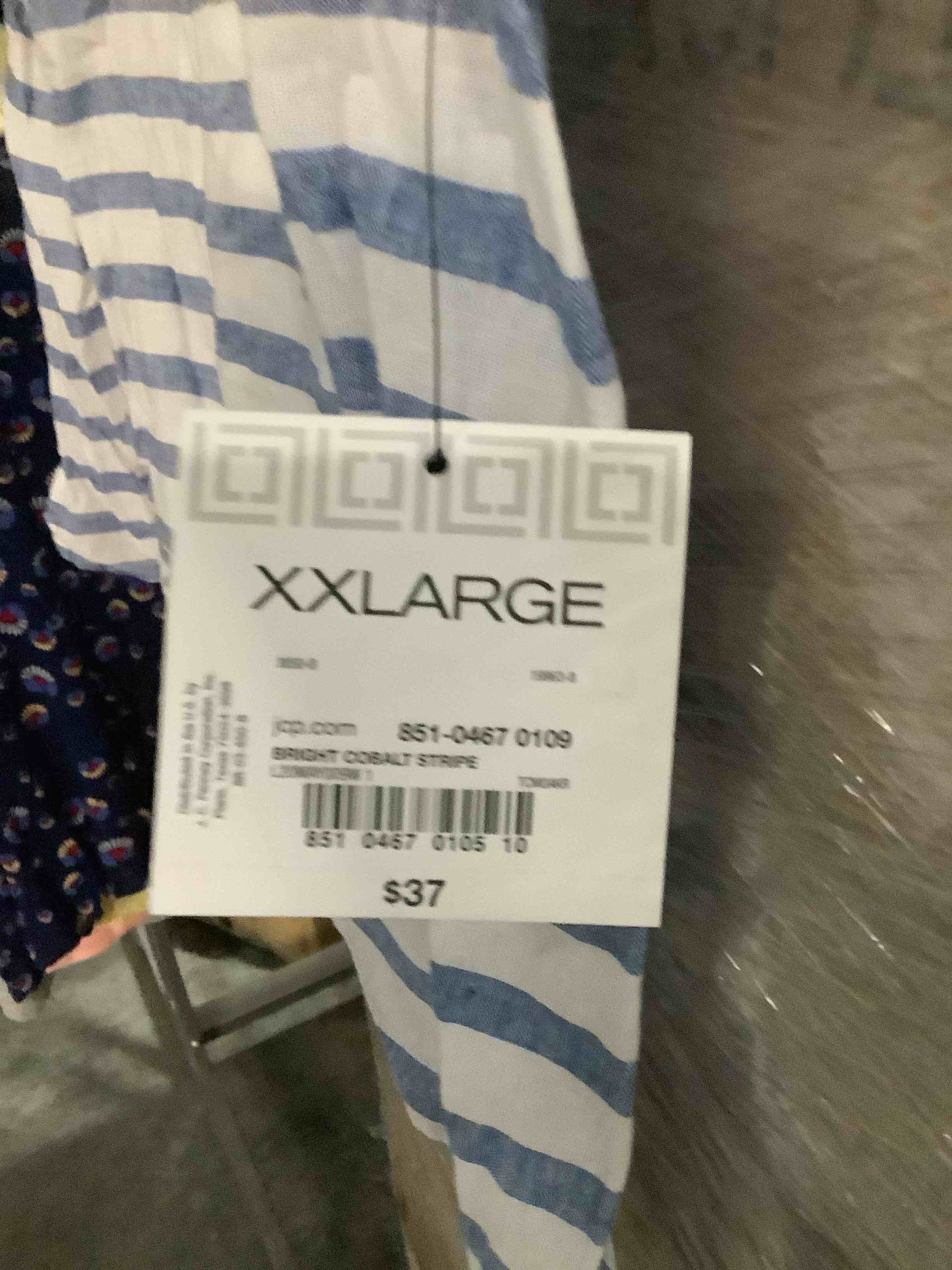 Condition photo showing New/Like New for claiborne linen type shirt, blue, and white stripes size 2 xl