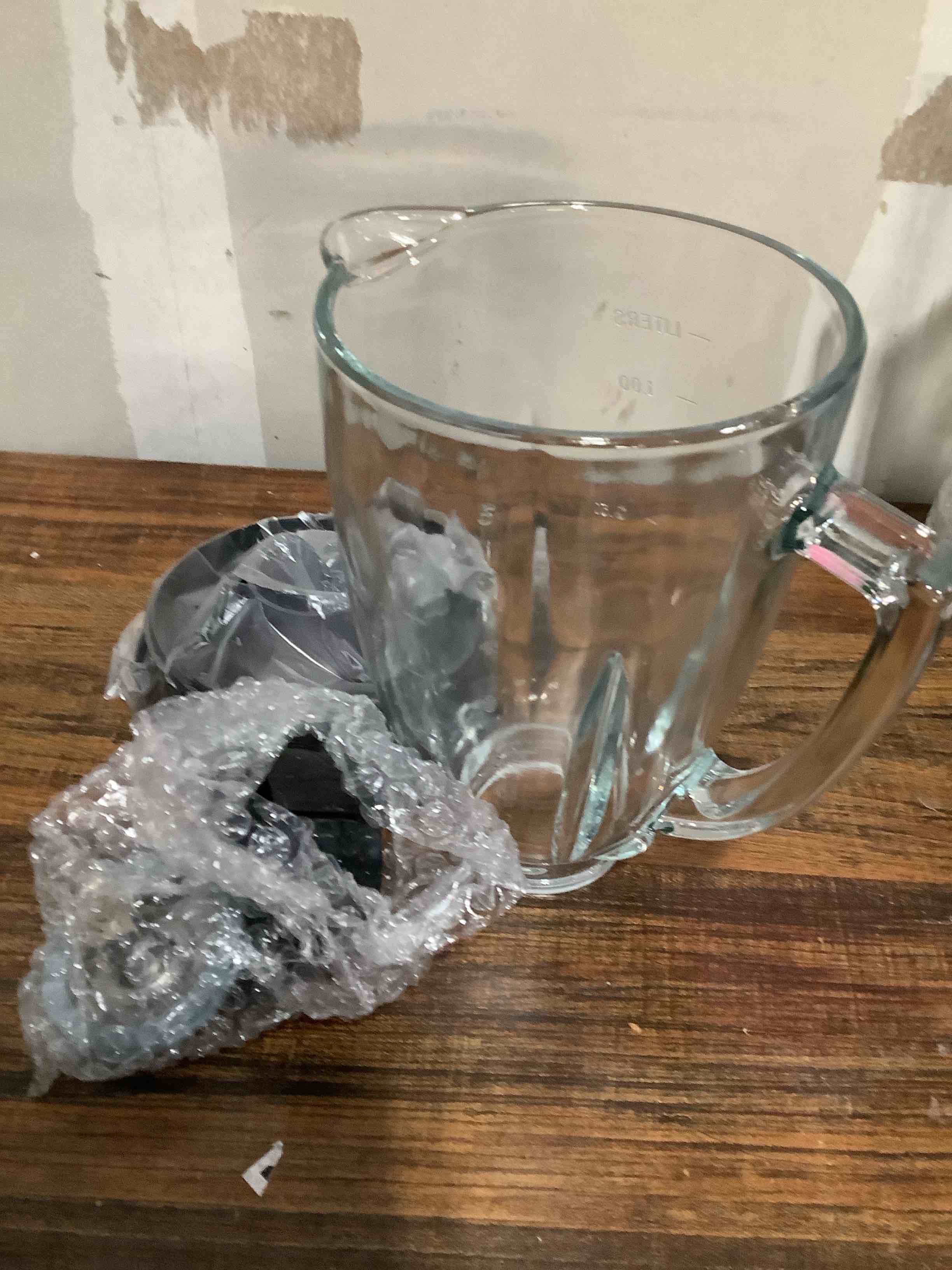 Condition photo showing Good Condition for 6 Cup Blender Glass Jar with Blade, Blender Replacement Parts for Aspas Para Licuadora Oster Osterizer Classic Series (NOT fit Pro, Master or Versa models)