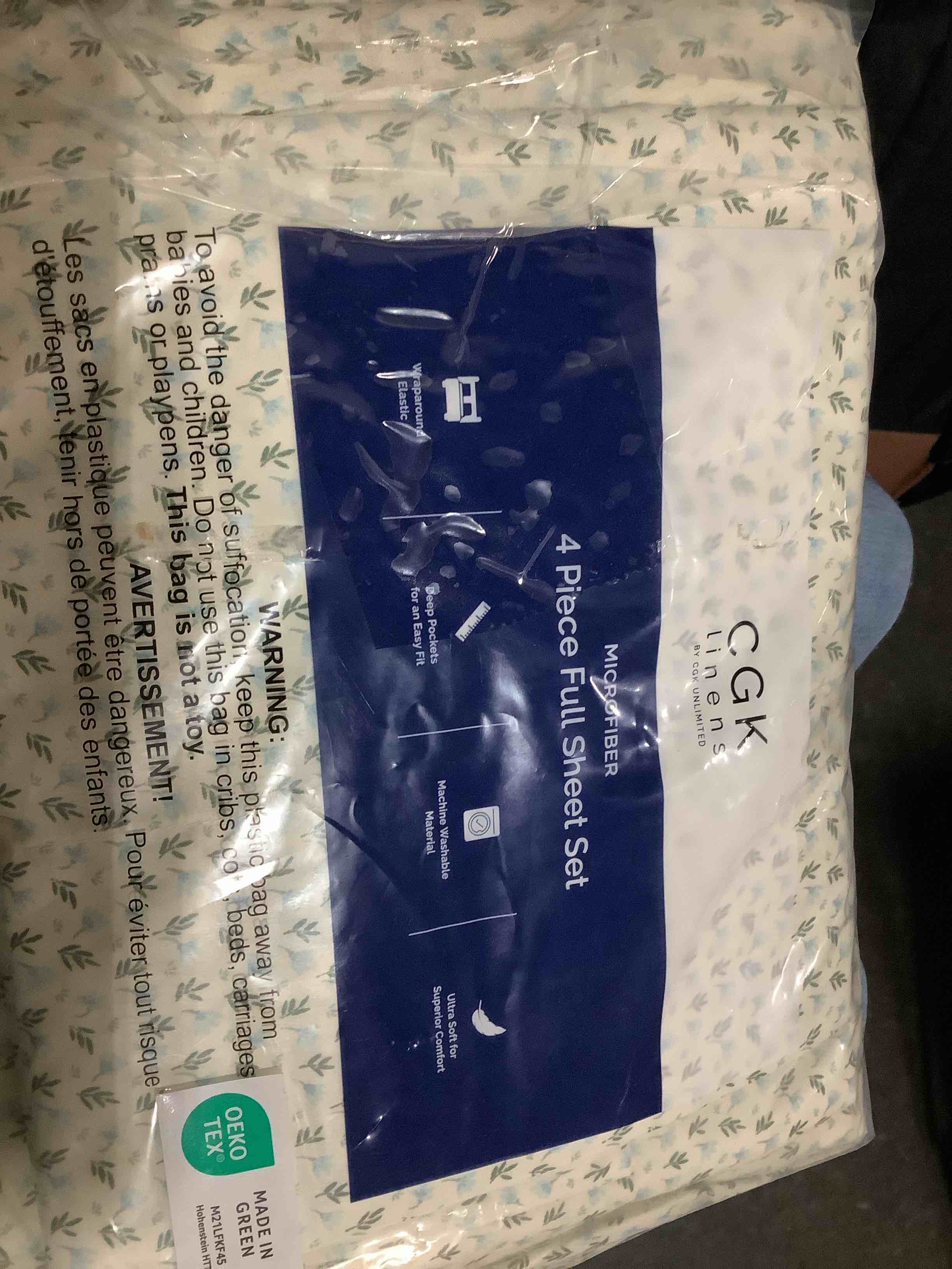 Condition photo showing Good Condition for Floral Sheets - Flower Print Bed Sheet Set - 1 Flat, 1 Fitted & 2 Pillowcases w/ Deep Pockets - Comfy, Cozy, Wrinkle & Fade Free - Boho Botanical Bedding - Soft, Breathable & Cooling - Full Size Set 36 - Blue Petal Bloom Full