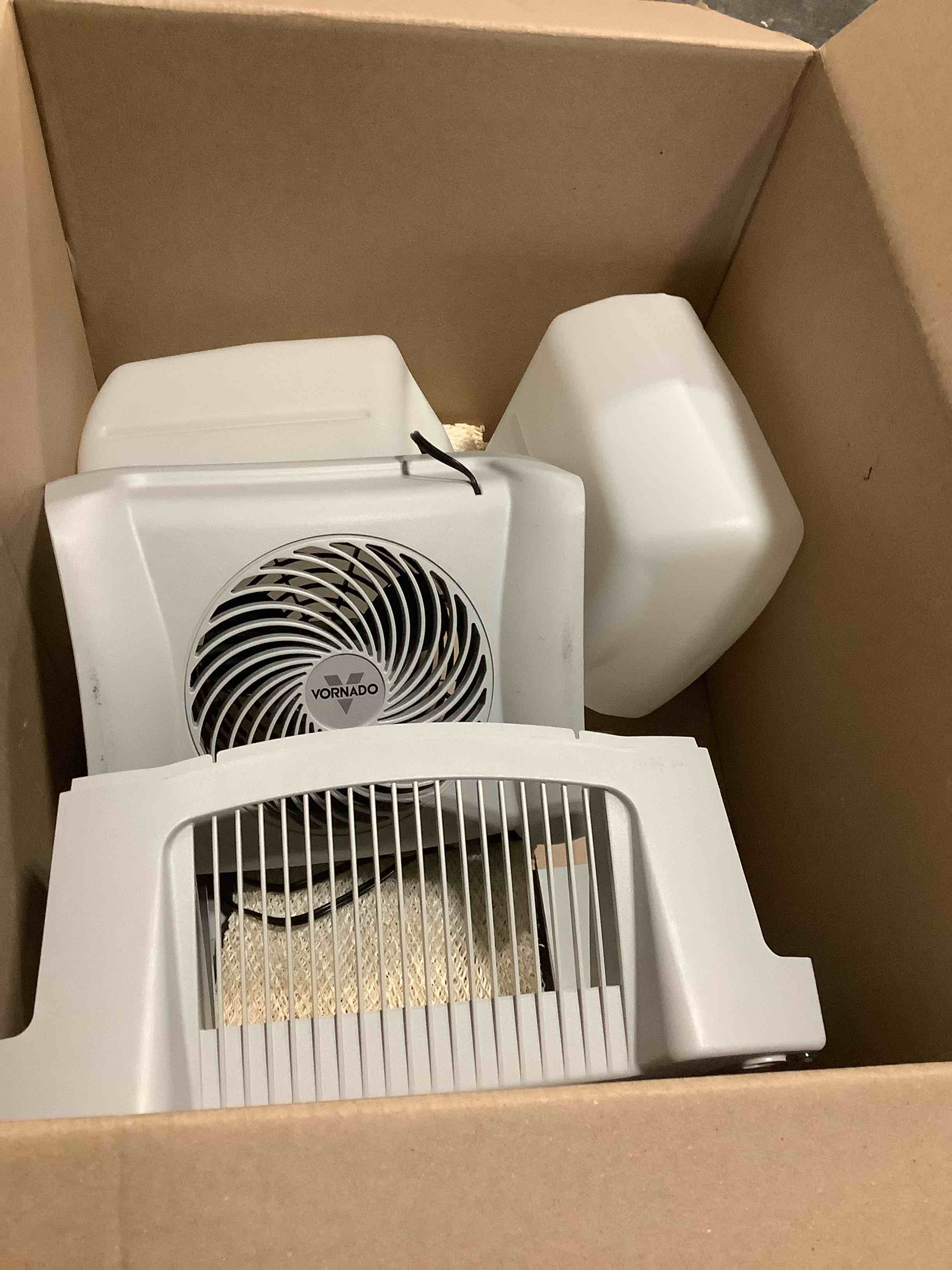 Condition photo showing As Is for Vornado Evap40 4-Gallon Evaporative Humidifier, Adjustable Humidistat, 3 Speed Settings, Coverage up to 1,000 sqft, 4-Gallon Output (24 Hrs), Dual Tank, Perfect for Home, Bedroom, and Large Spaces