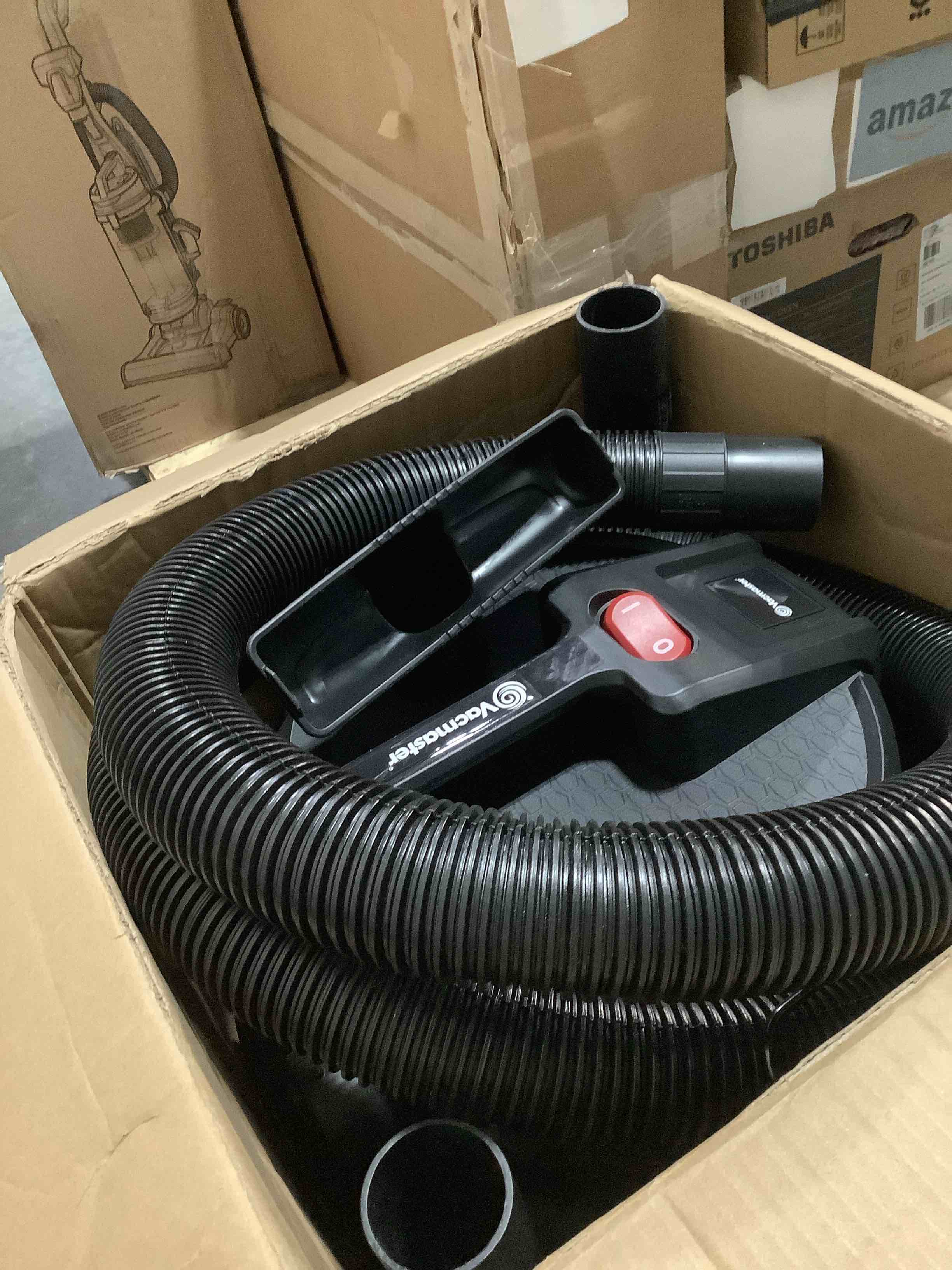 Condition photo showing Good Condition for Vacmaster 12-Gallon 5.5 Peak HP Heavy-Duty Wet/Dry Vacuum - VJH1211PF 1101 12 Gallon