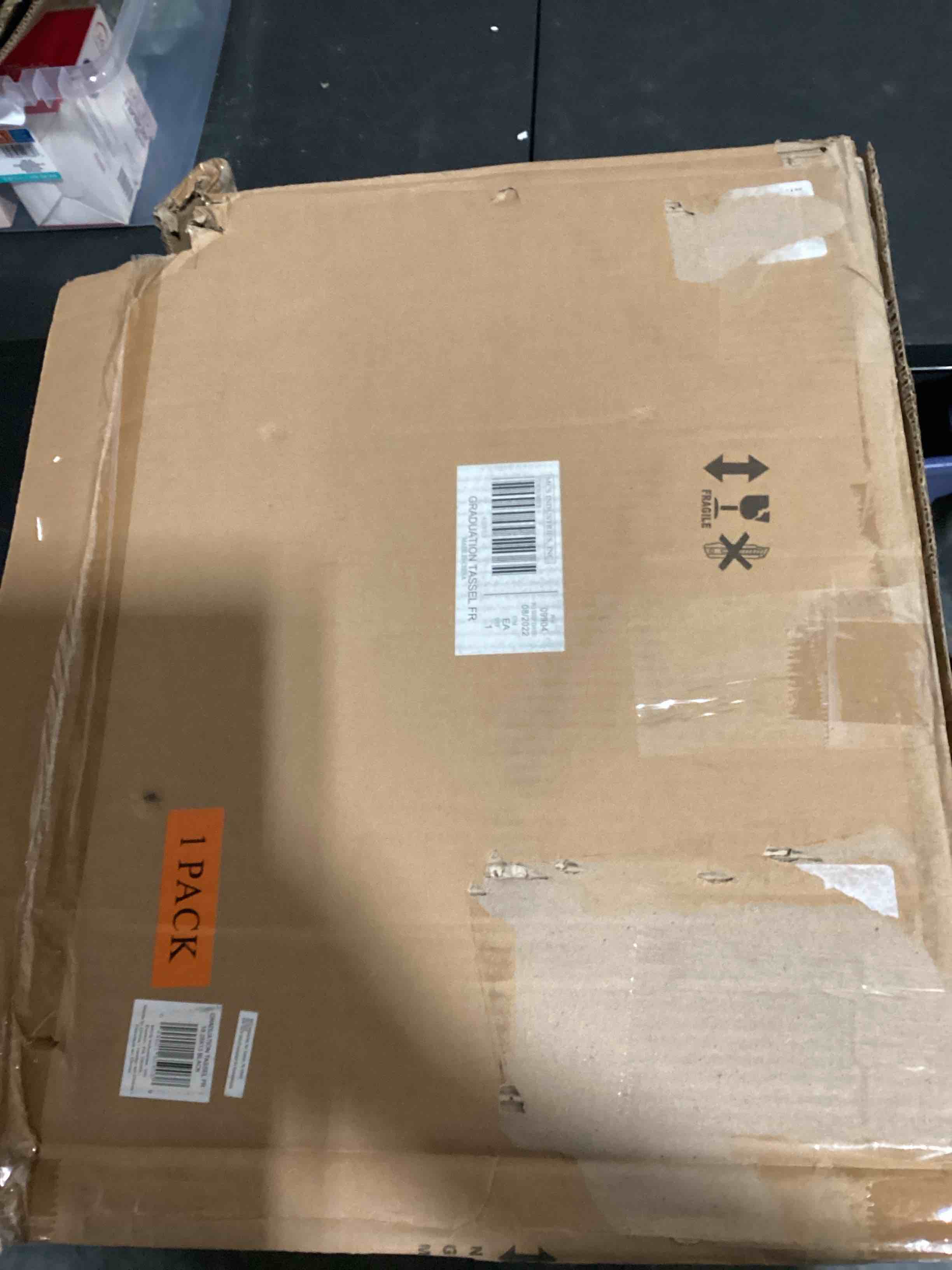 https://s3.amazonaws.com/lotting-images-prod/NKYBargainOutlett/BRN4348645_1778596094449.jpeg