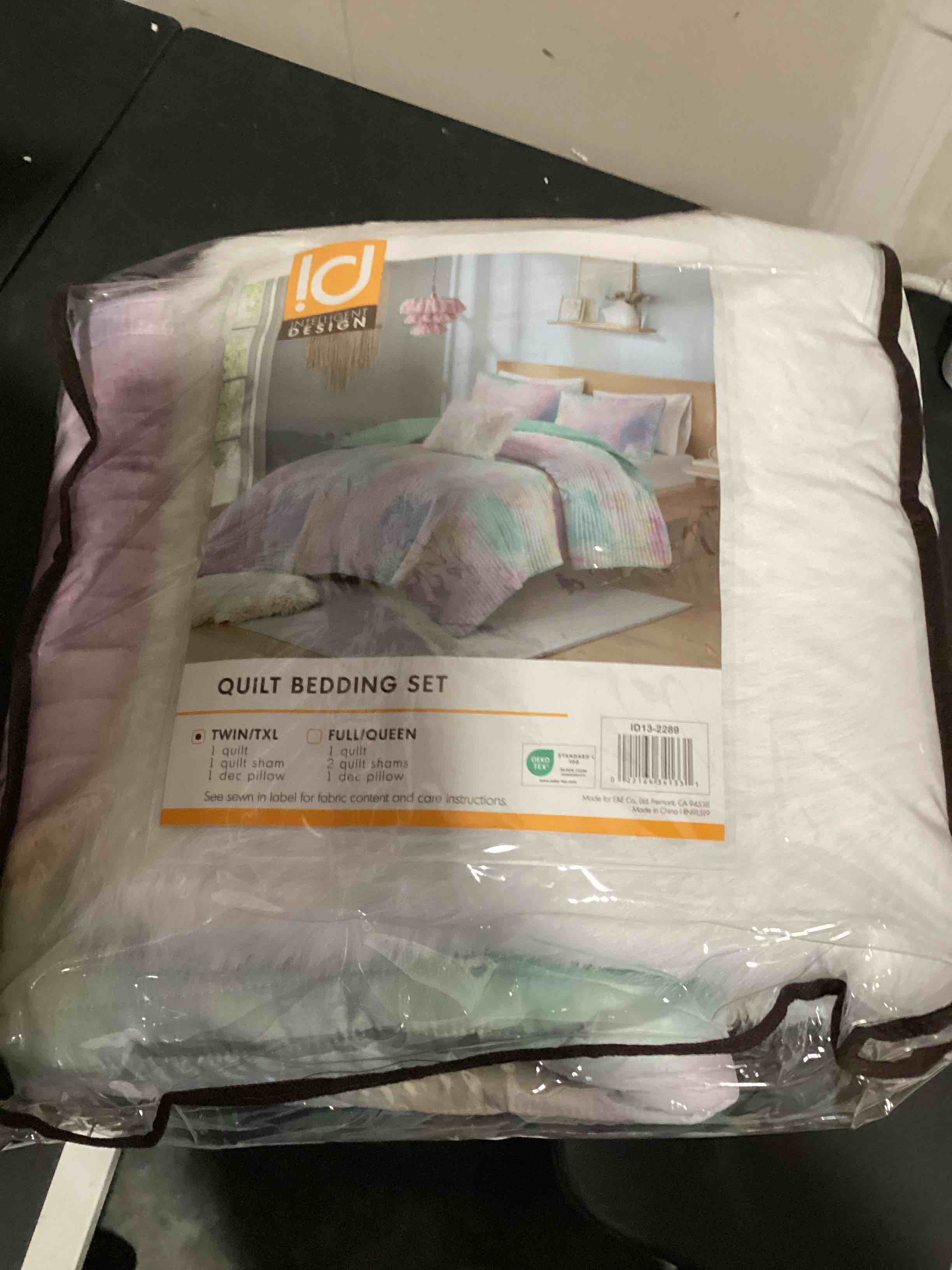 https://s3.amazonaws.com/lotting-images-prod/NKYBargainOutlett/BRN4348648_1778597359139.jpeg