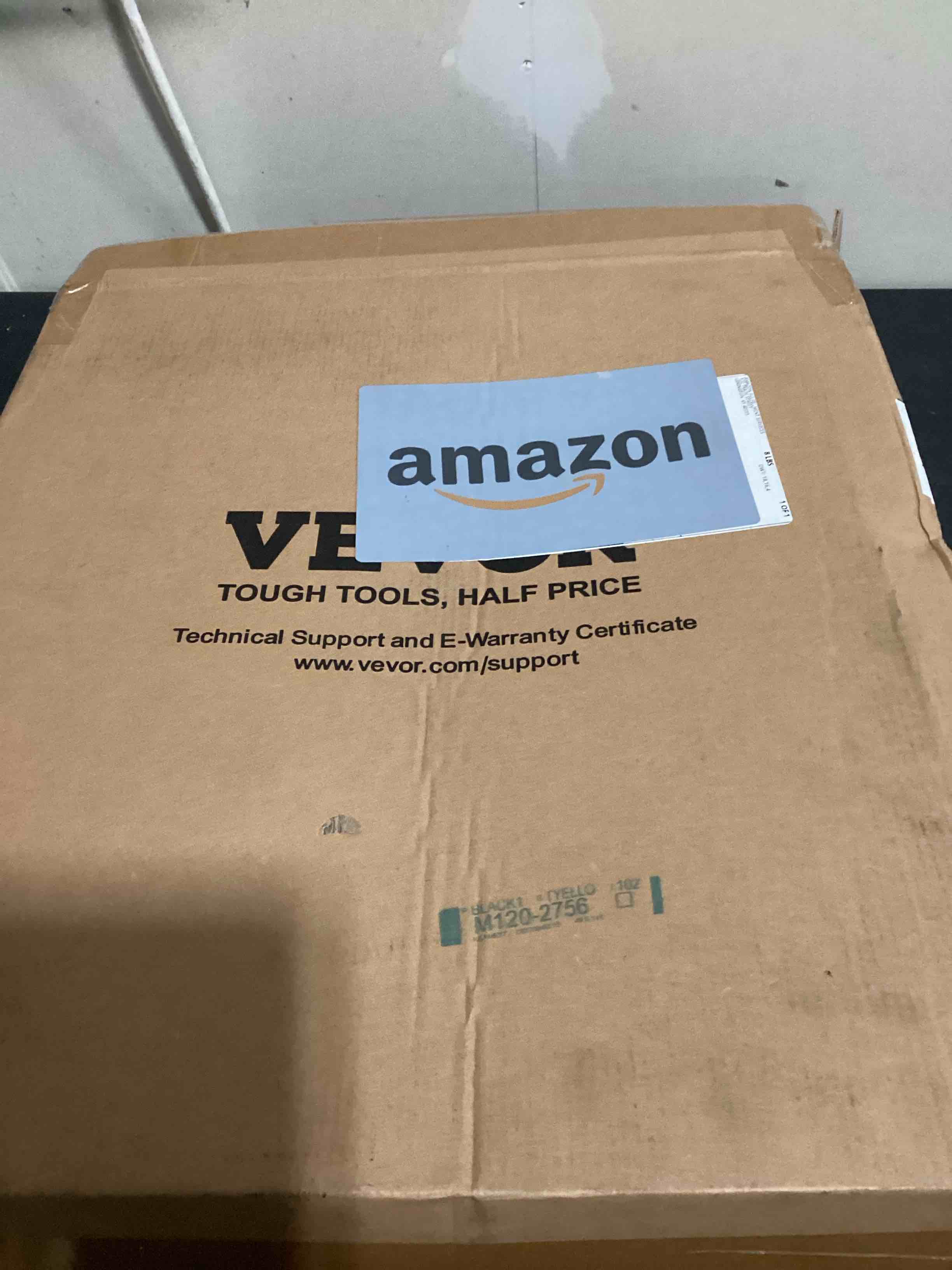 https://s3.amazonaws.com/lotting-images-prod/NKYBargainOutlett/BRN4348655_1778607366401.jpeg