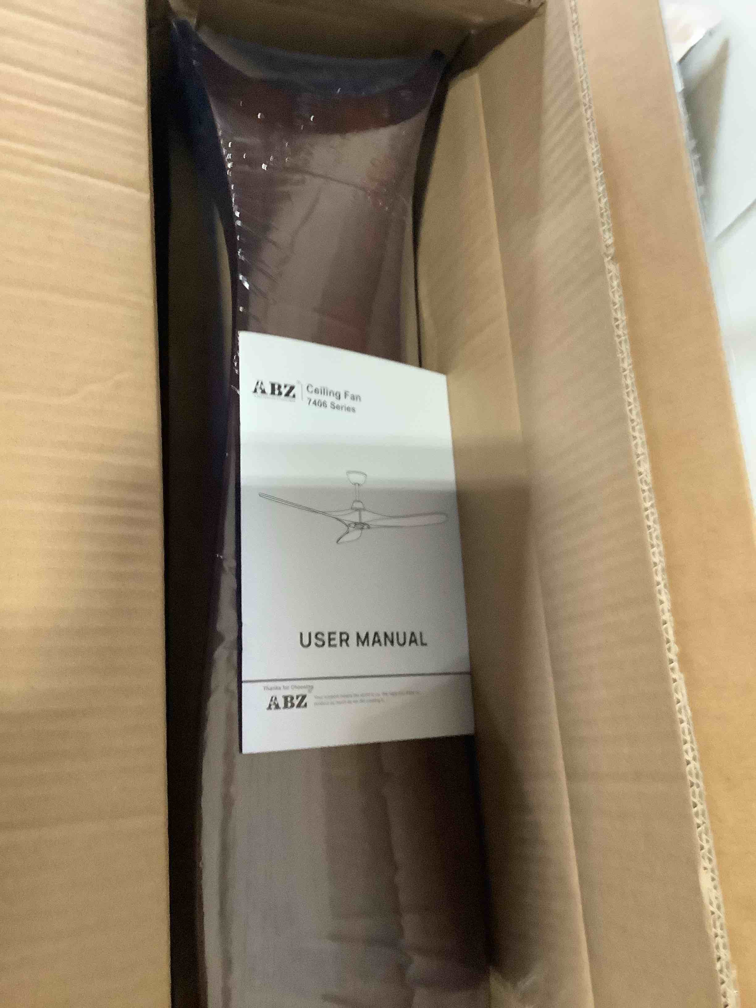 https://s3.amazonaws.com/lotting-images-prod/NKYBargainOutlett/BRN4348878_1779812435312.jpeg