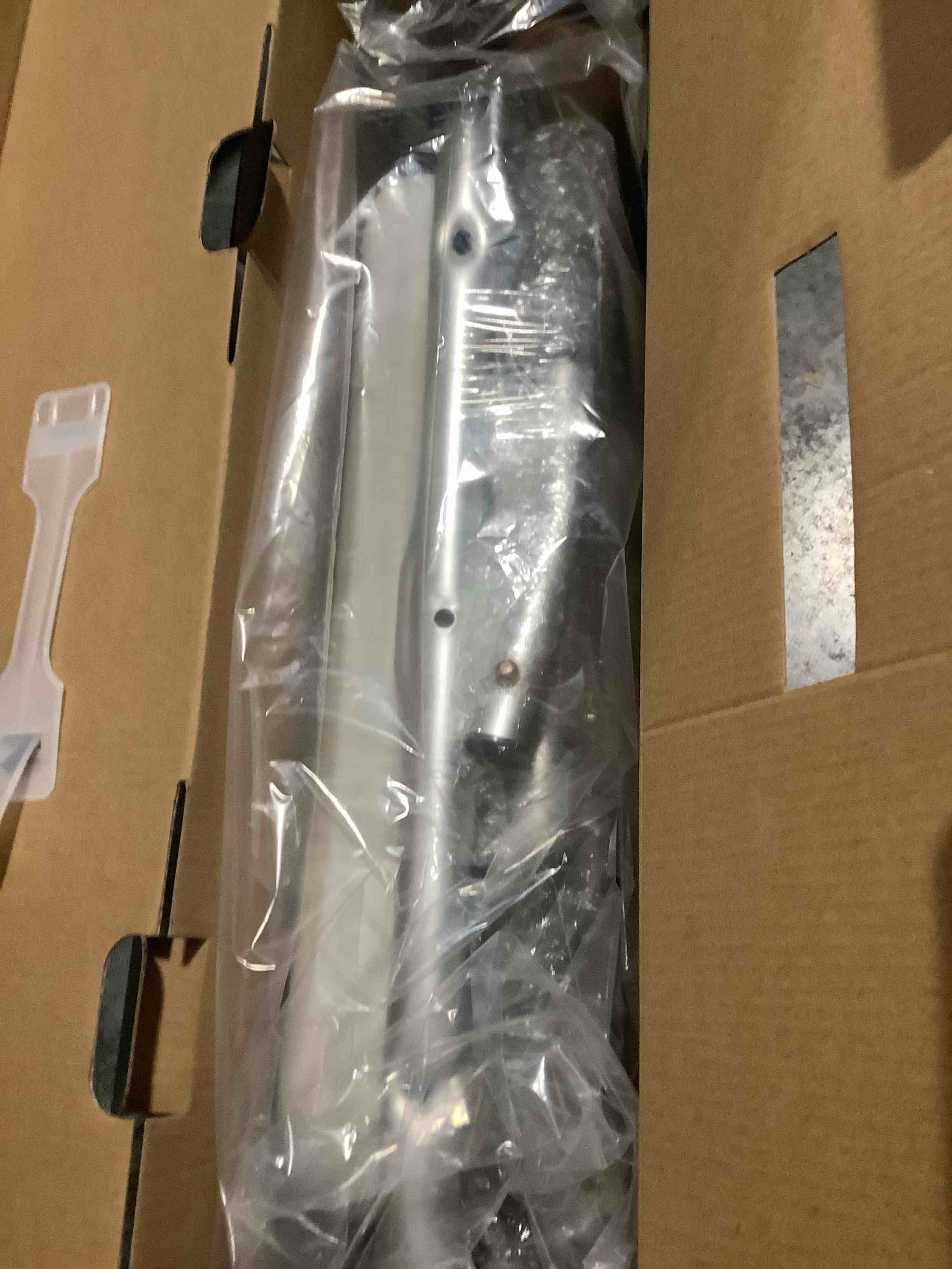 https://s3.amazonaws.com/lotting-images-prod/NKYBargainOutlett/BRN4348977_1780083504133.jpeg