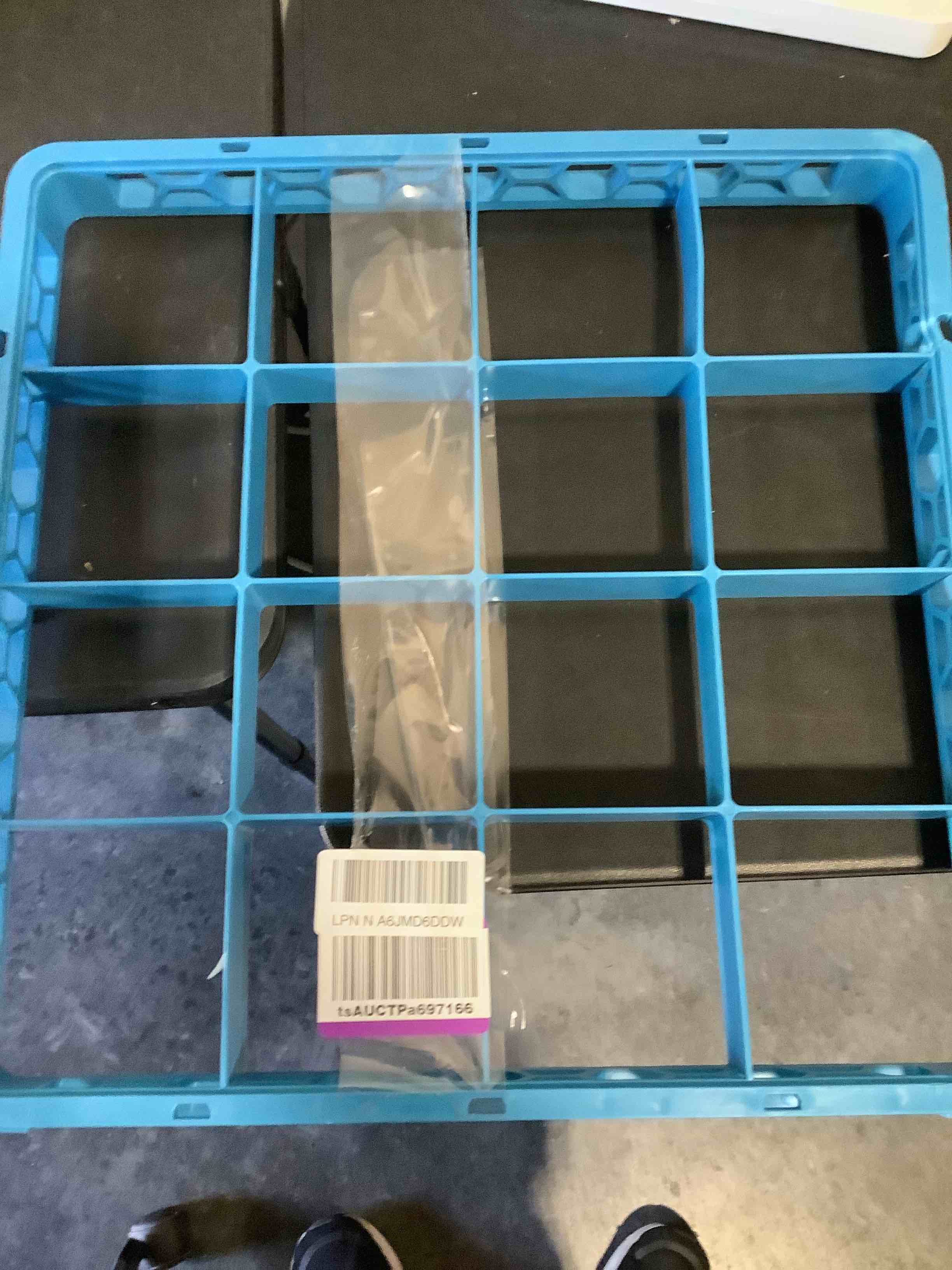 https://s3.amazonaws.com/lotting-images-prod/NKYBargainOutlett/BRN4349010_1780418783296.jpeg