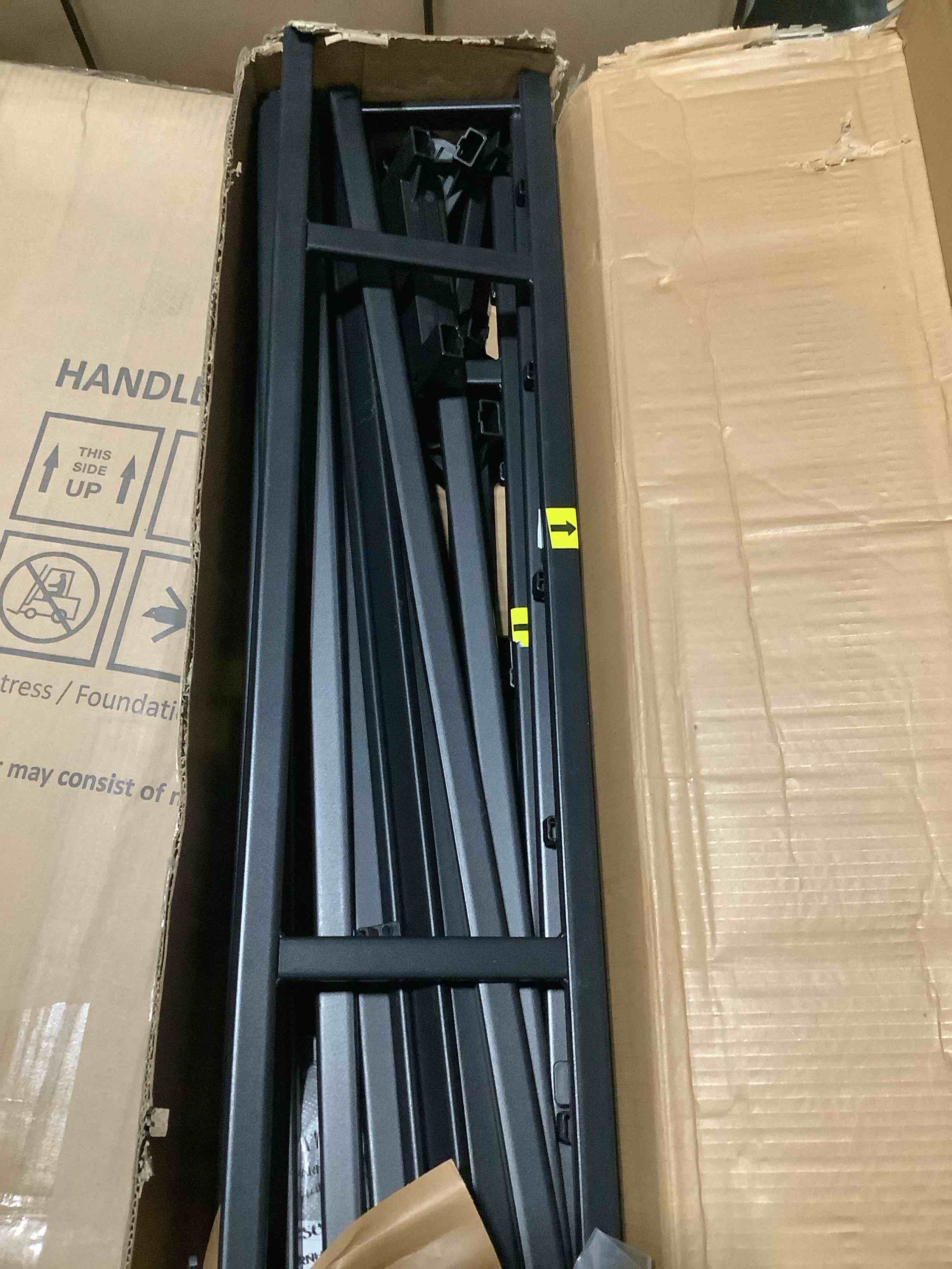 https://s3.amazonaws.com/lotting-images-prod/NKYBargainOutlett/BRN4349151_1781111335908.jpeg