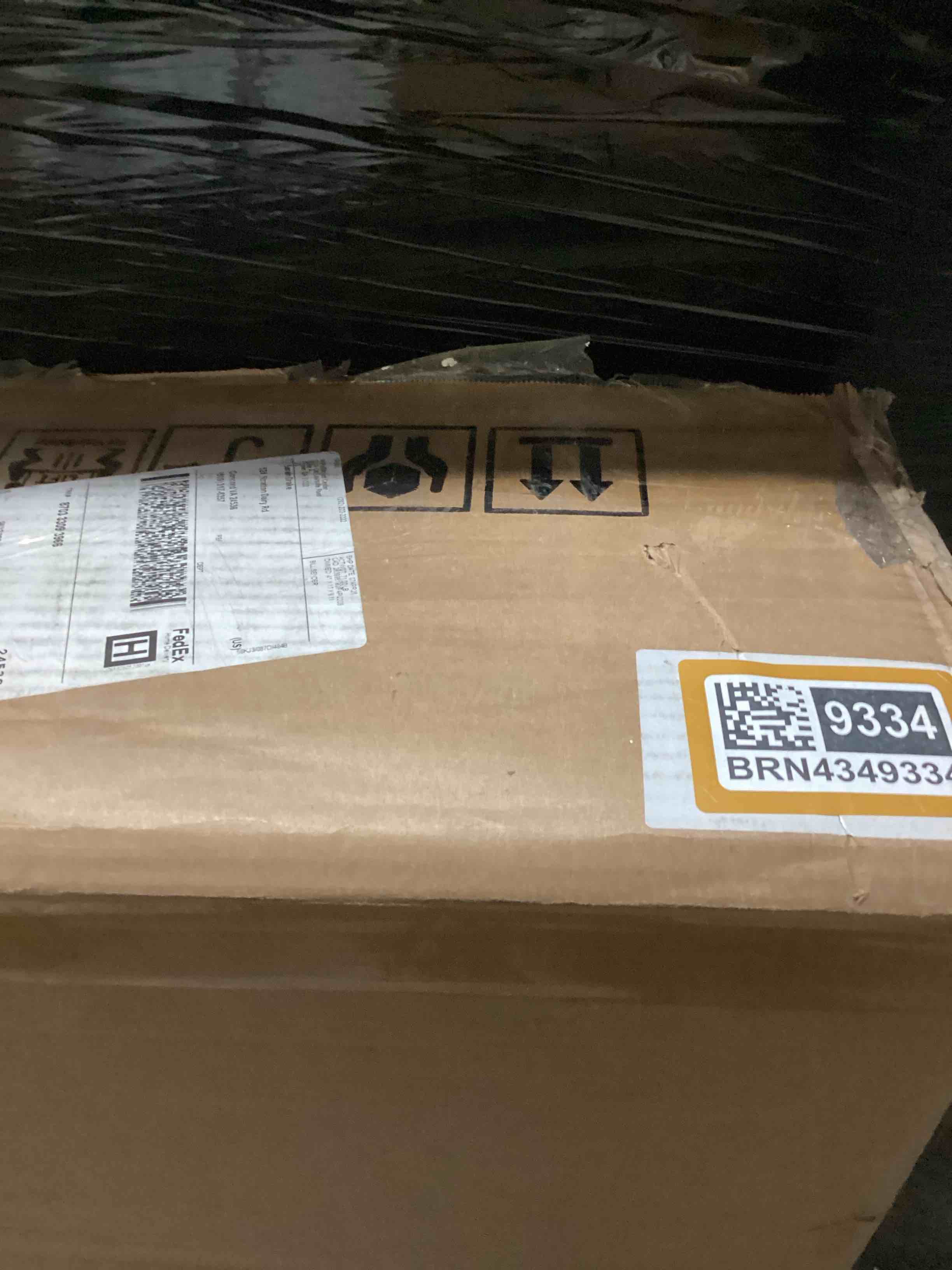 https://s3.amazonaws.com/lotting-images-prod/NKYBargainOutlett/BRN4349334_1781811140346.jpeg