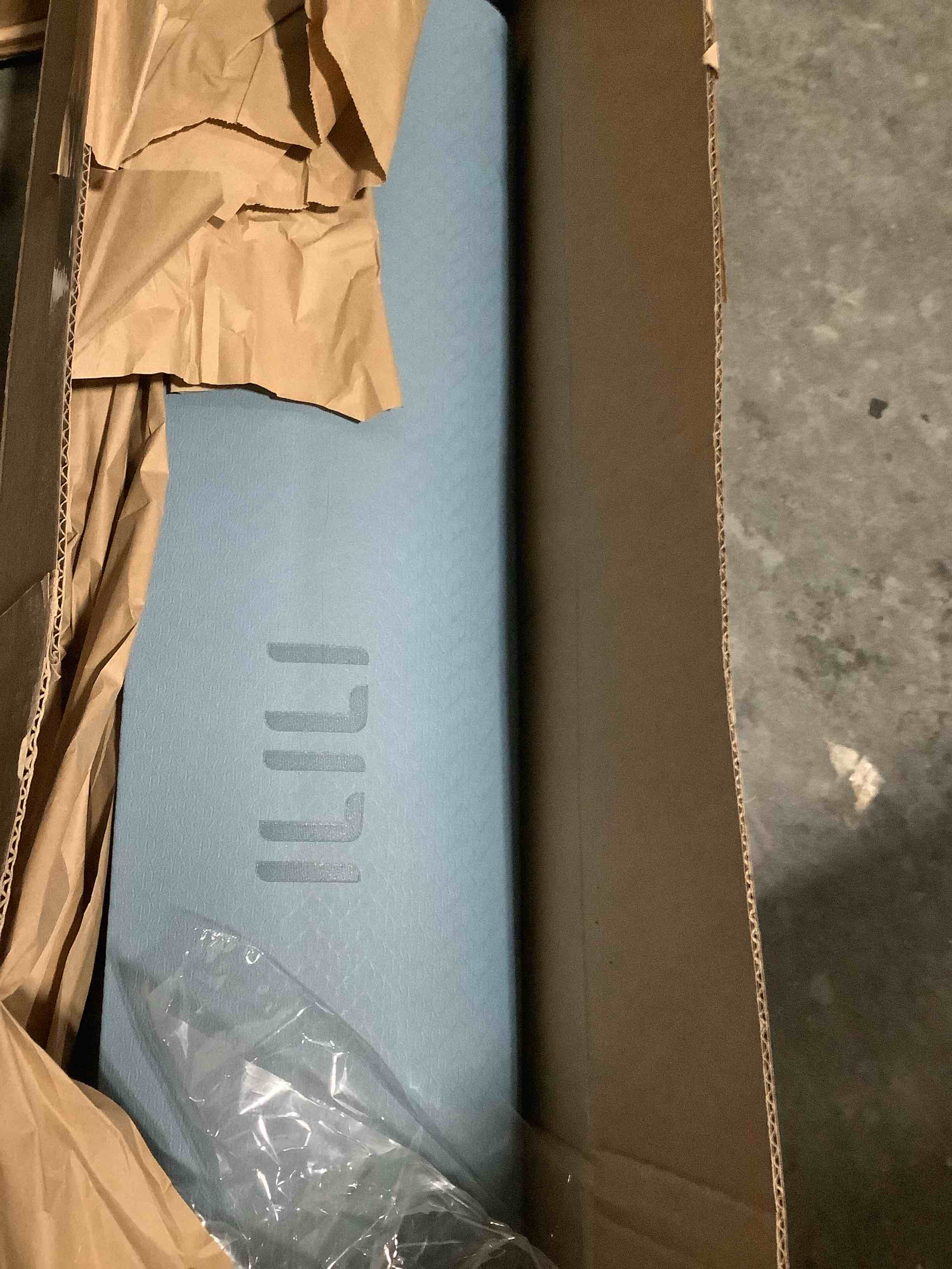 Condition photo showing Good Condition for ilili foldable yoga mat-semicircular, 10mm thick, tpe material, extra long 75"l x 26"w, soft and comfortable folding oval mat 0.4 inches, easy to carry and store, 190*66cm portable multi-functional use for yoga, home exercise & outdoor