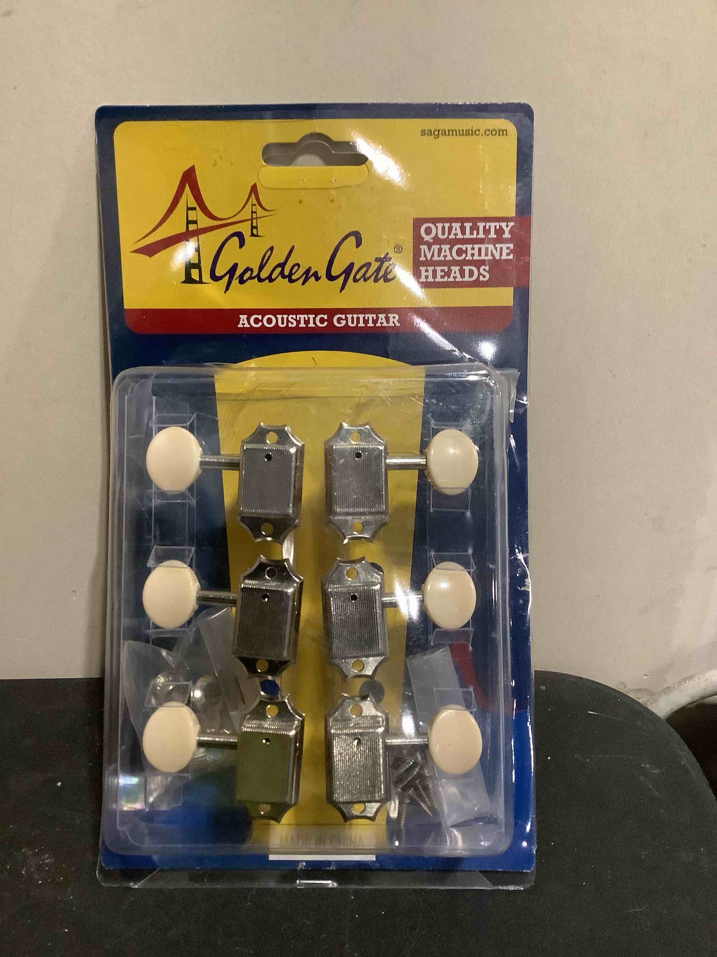 Condition photo showing New/Like New for golden gate f-2213 vintage acoustic guitar tuners - 6 individual (3+3) - nickel