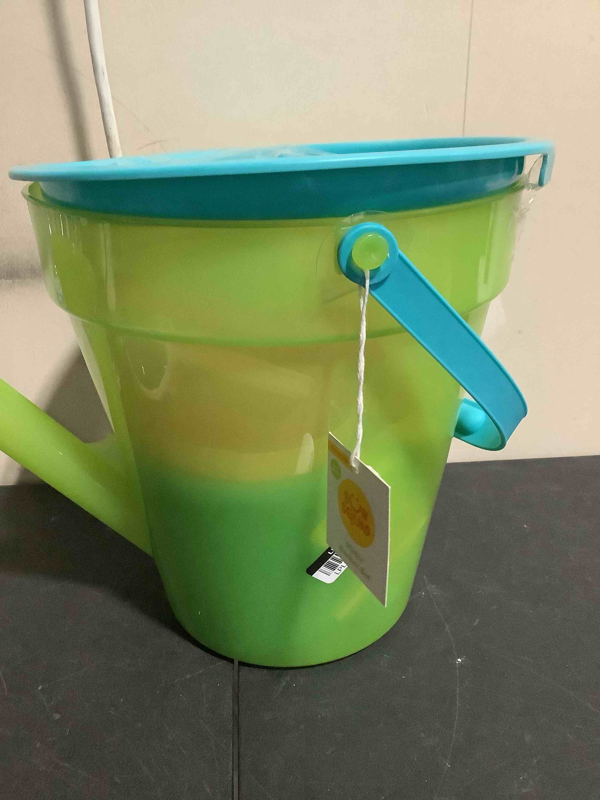 Condition photo showing Good Condition for watering can set x sand toys 15pc - sunsquad™
