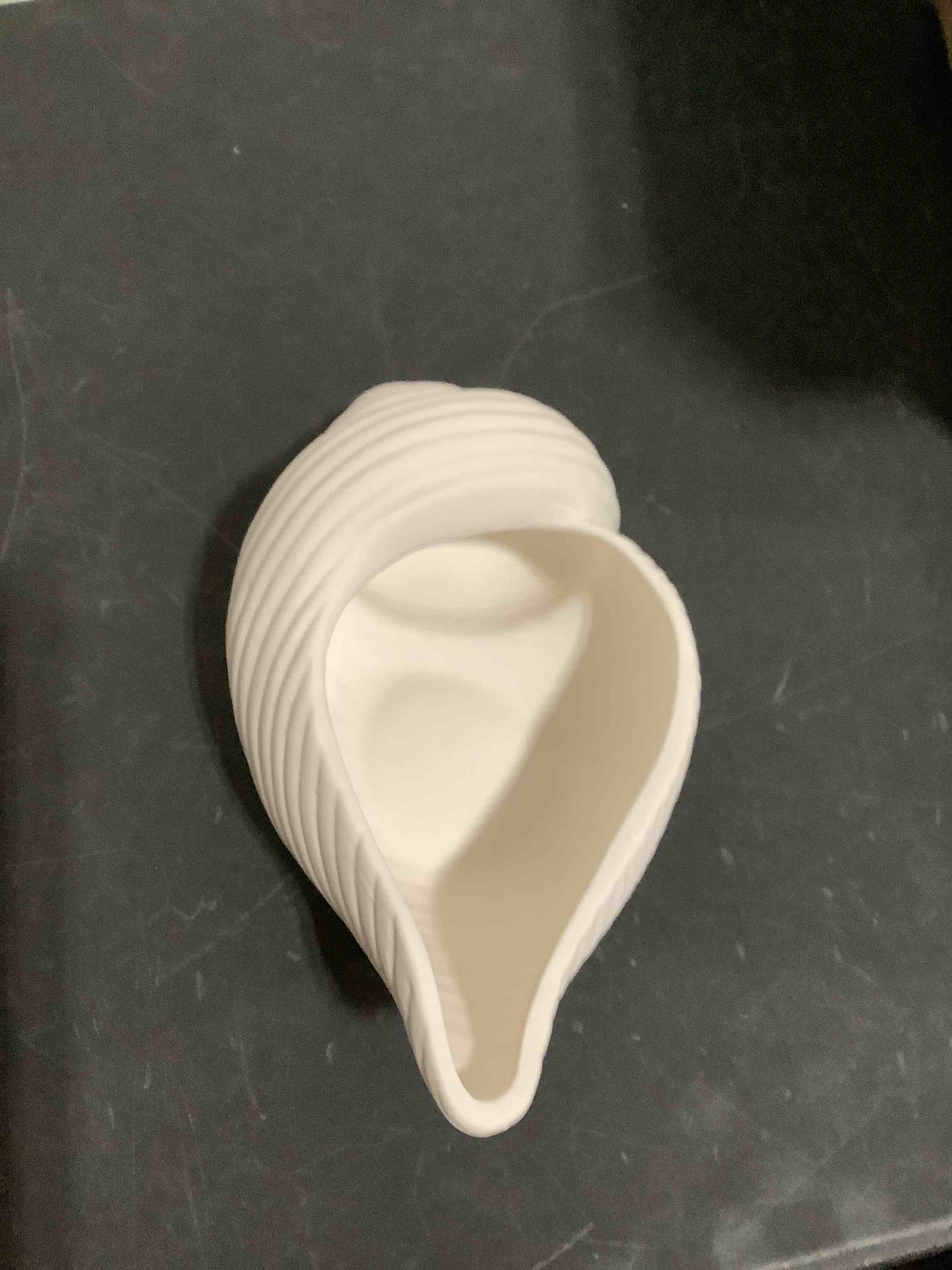 Condition photo showing New/Like New for decorative ceramic shell inspired figurine for home decor - modern ornaments for bathroom, office, room and living room accent - 4", white