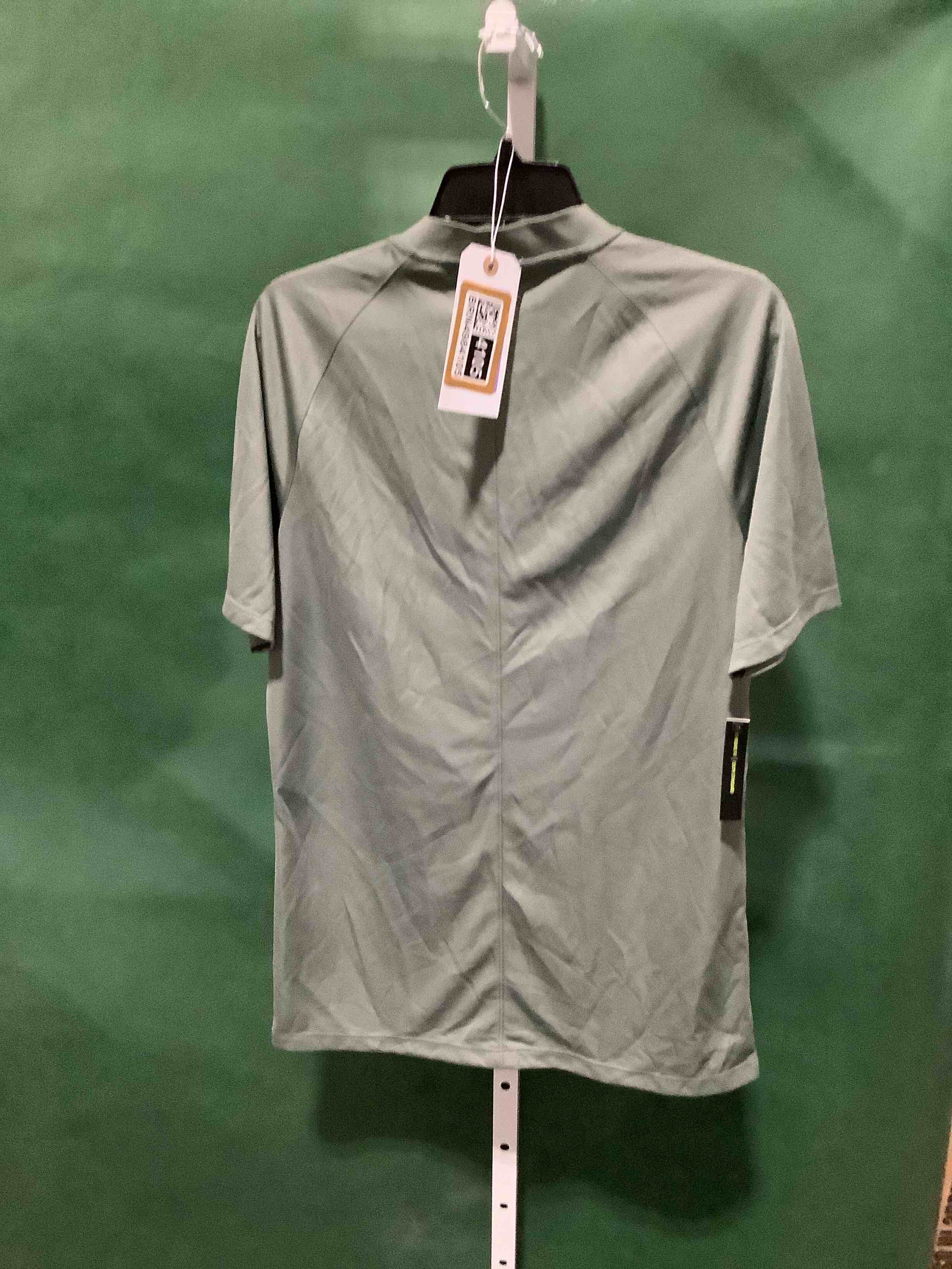 Condition photo showing New/Like New for nike dry sweatshirt, two buttons short sleeve golf size small
