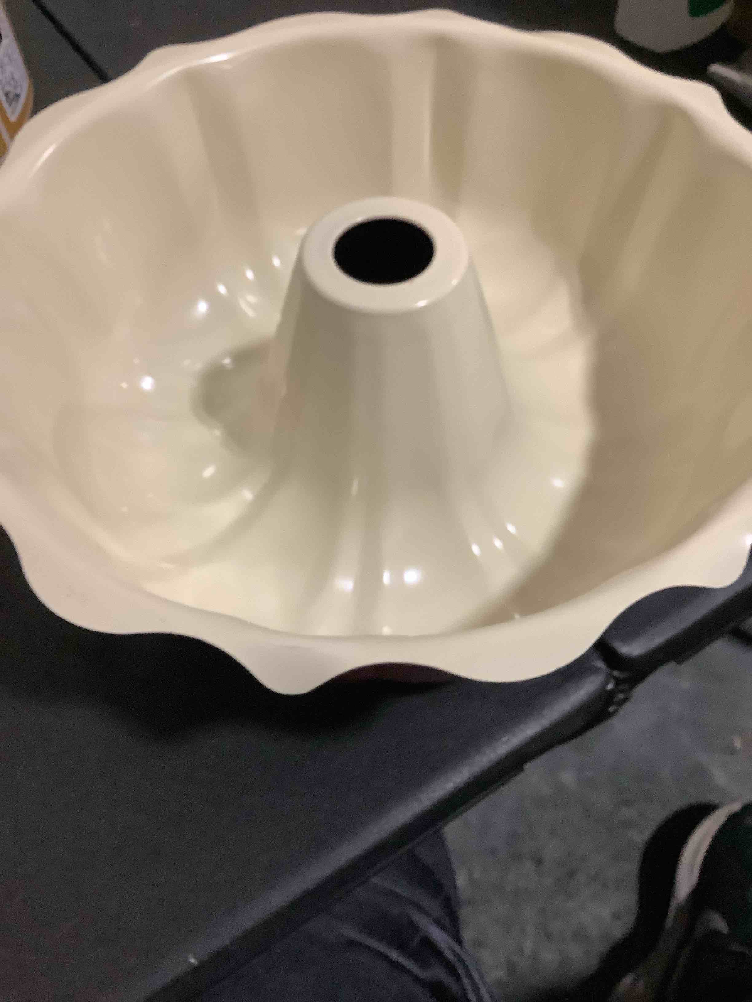 https://s3.amazonaws.com/lotting-images-prod/NKYBargainOutlett/BRN4984508_1789572260956.jpeg