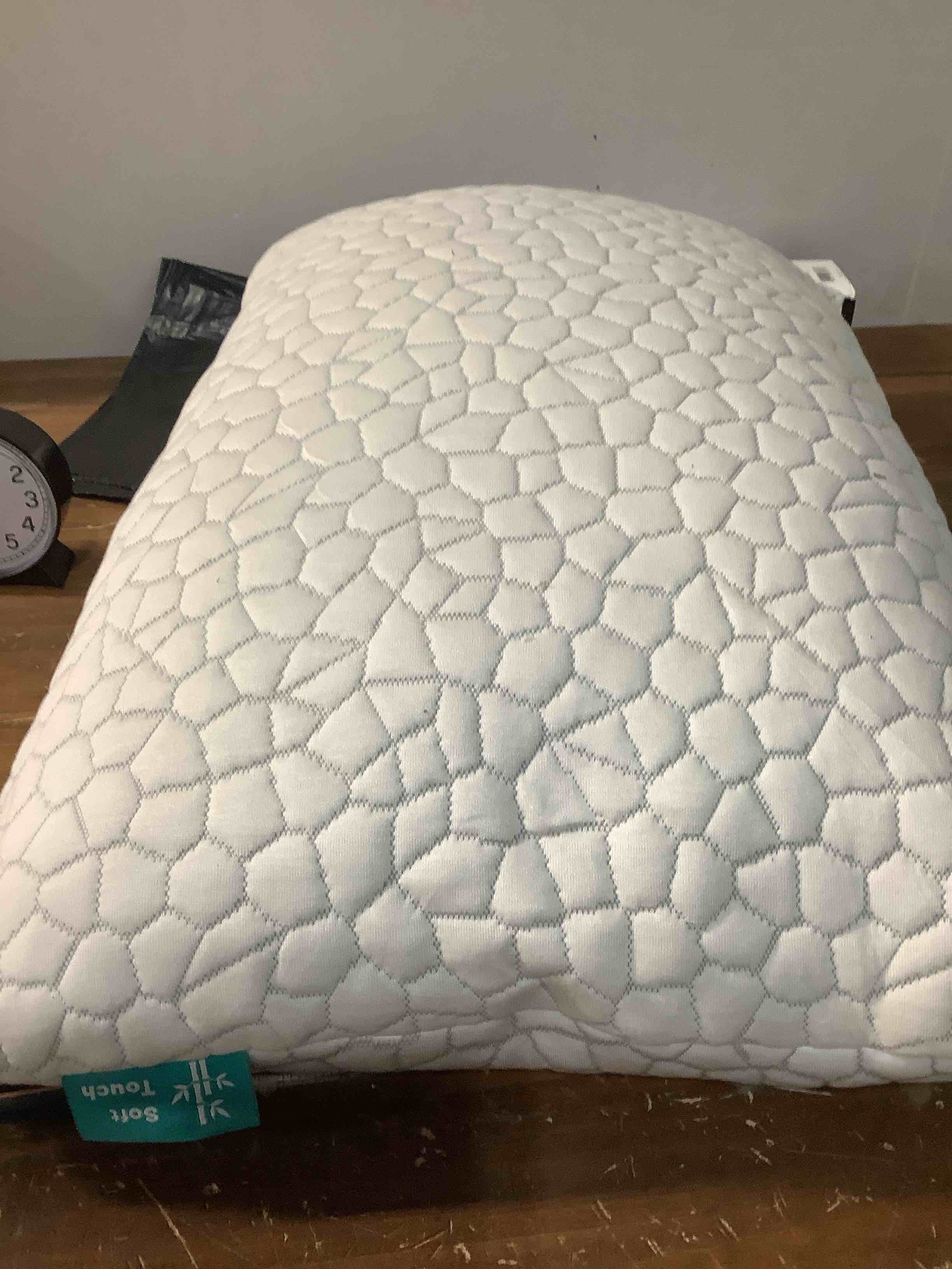 SUPA MODERN Cooling Bed Pillows for Sleeping 1 Pack Shredded Memory Foam Pillow for Neck Pain Relief, Adjustable Sleeping Pillow for Back/Side Sleepers Cooling Pillow