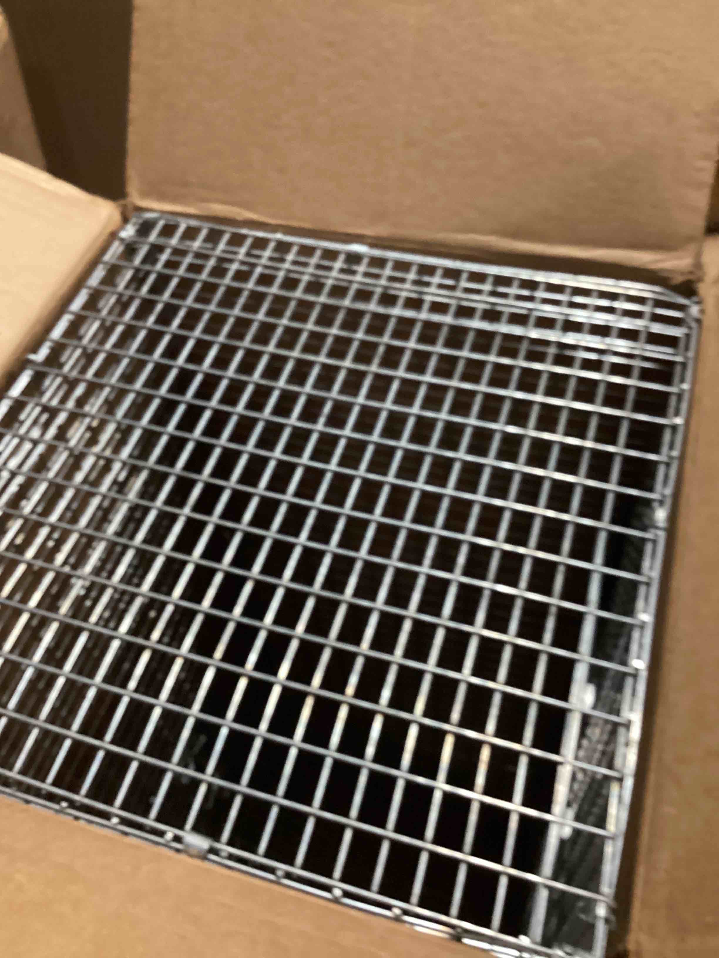 Condition photo showing Good Condition for havahart x-large 1-door humane animal trap for armadillos, beavers, bobcats, cats, dogs, foxes, groundhogs, opossums, racoons, and other larger-sized animals - humane catch and release - 1081