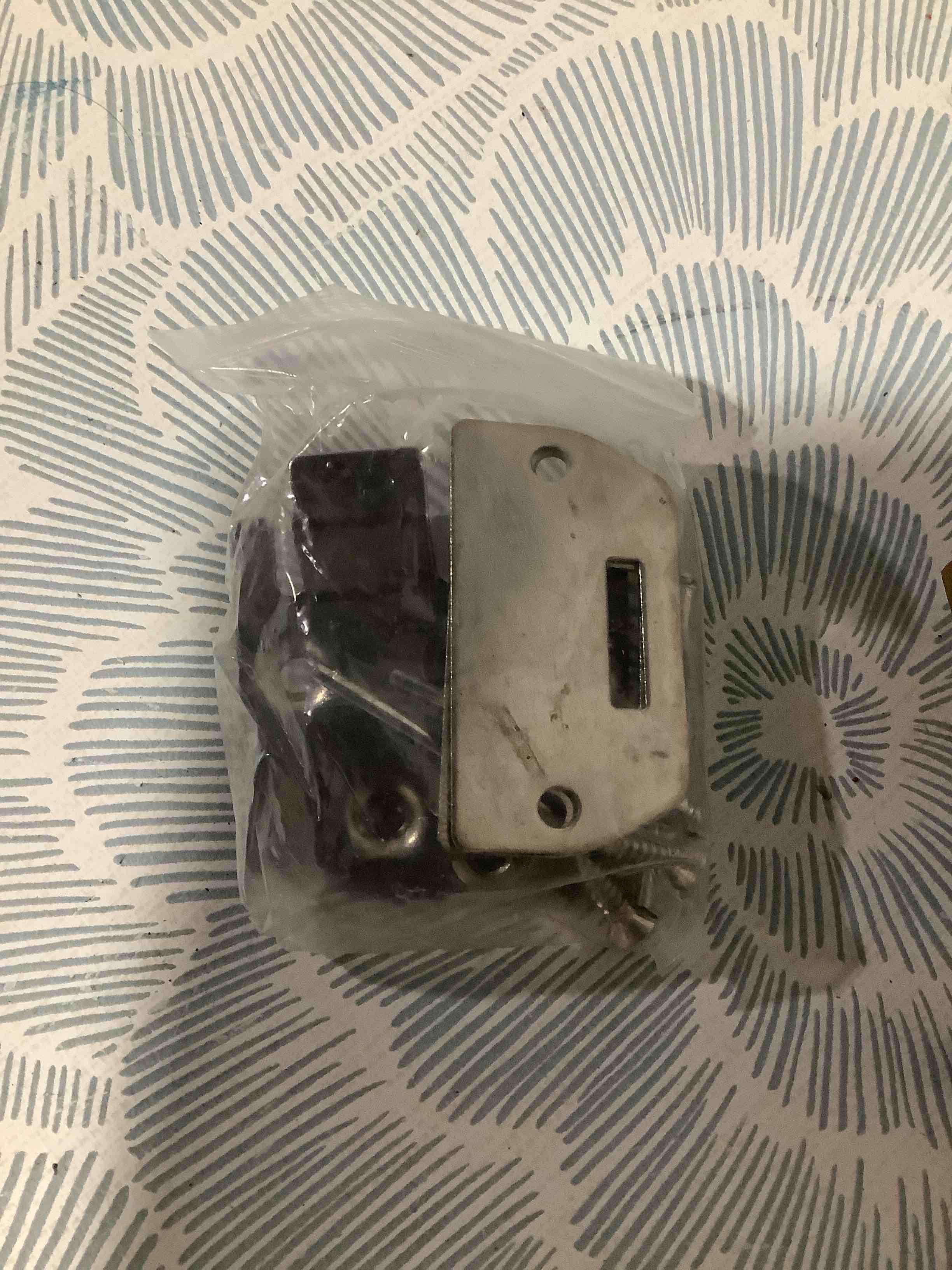 Condition photo showing Good Condition for 10l0l golf cart seat bottom hinge plate fits for 1995-up ezgo txt & medalist, 2001-up ezgo mpt shuttle workhorse series, 2 pack oem# 71610g01 71609g01