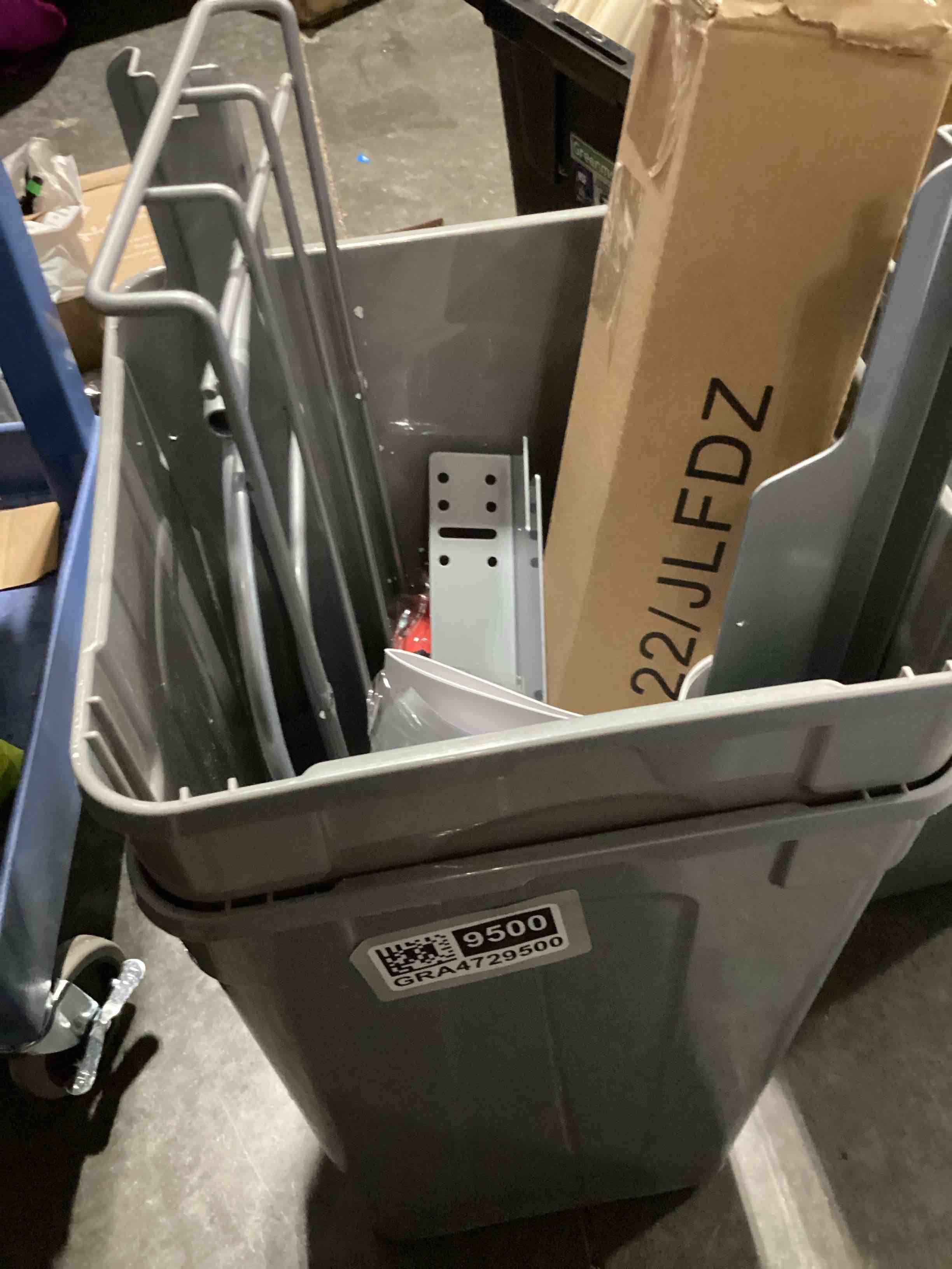 Condition photo showing New/Like New for vevor pull-out trash can, 27 qt x2 double under mount kitchen waste container, heavy duty garbage recycling bin with door kit and soft close slide, for kitchen cabinet, sink, under counter (grey)