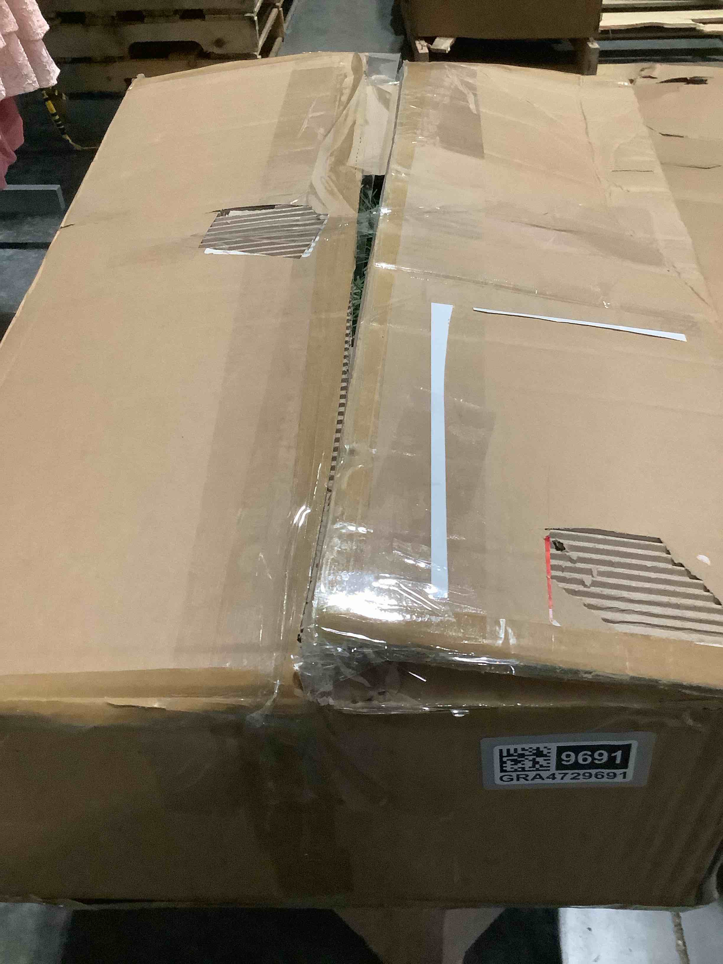 https://s3.amazonaws.com/lotting-images-prod/NKYBargainOutlett/GRA4729691_1783541138074.jpeg