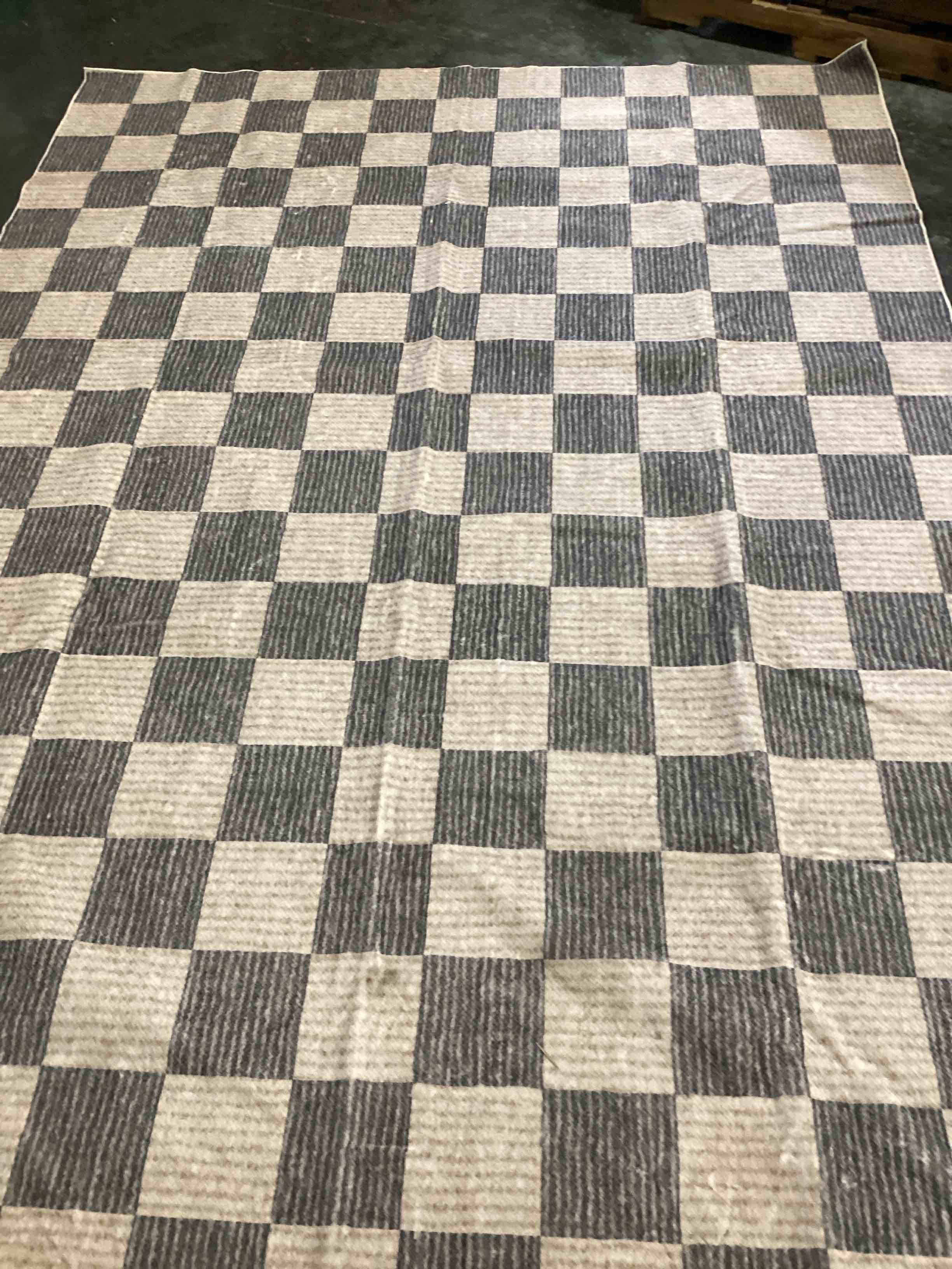 Condition photo showing Good Condition for color is gray and tan livebox machine washable area rug 6x9 checkered, non slip soft large bedroom living room rug farmhouse neutral classic geometric boys rug, indoor carpet for den dorm playroom(black,6'x9')