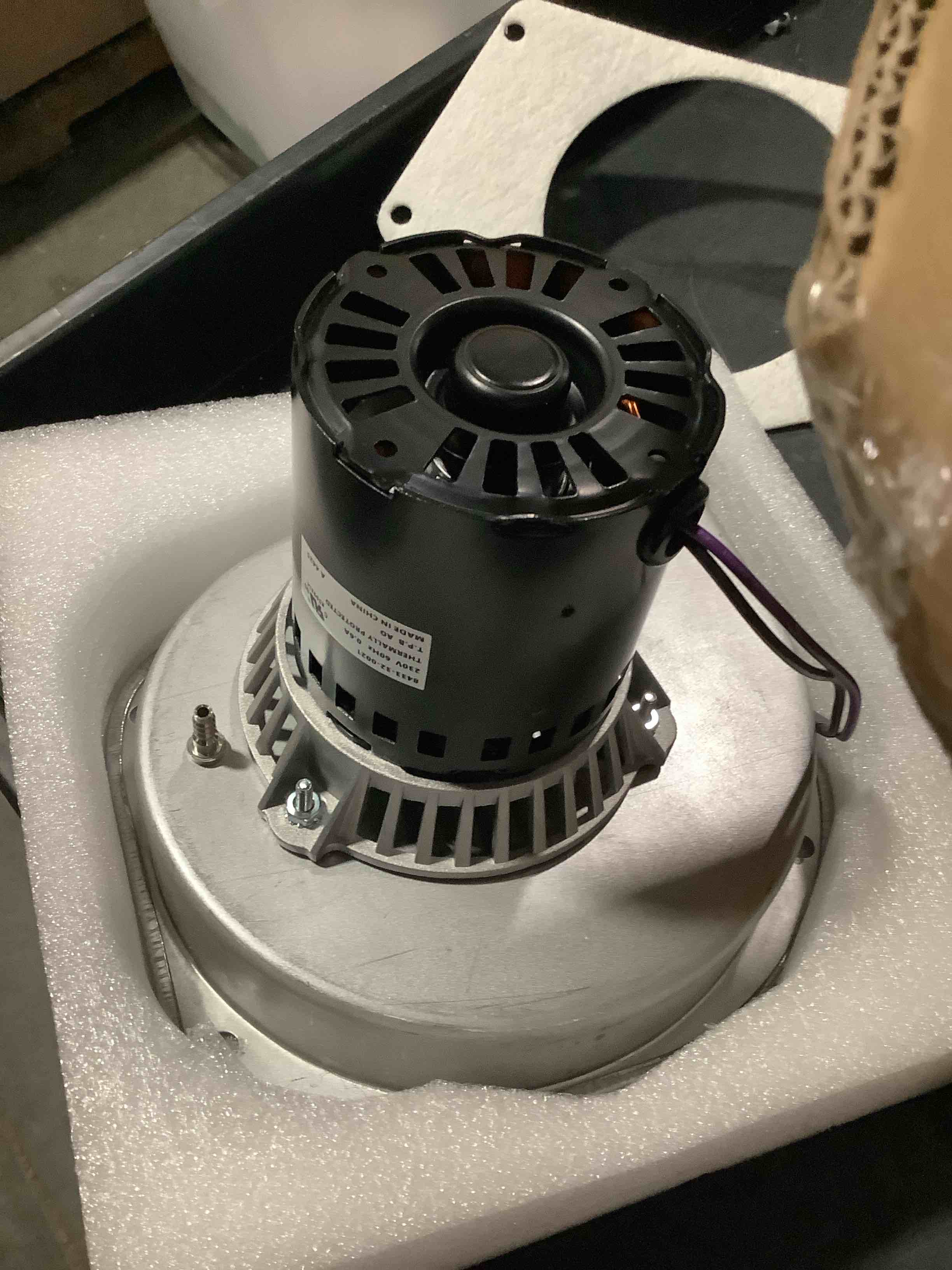 Condition photo showing New/Like New for furnace draft inducer blower motor replacement for fasco a223, 70219656, 7021-9656, 7021-10096, york 026-33999-001, dayton 45kd10