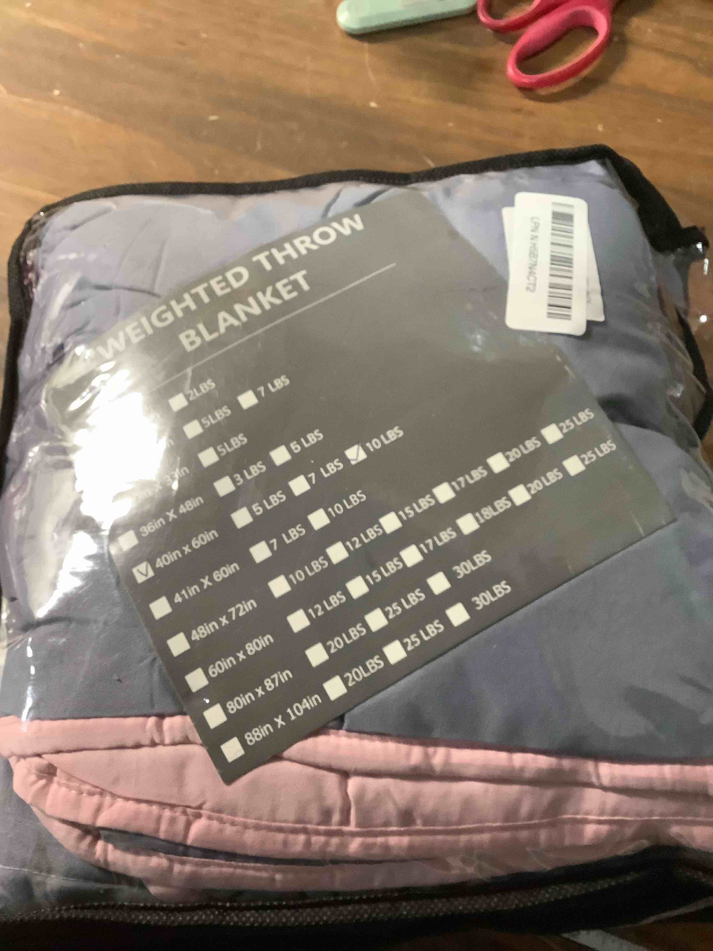 Condition photo showing Good Condition for yescool Weighted Blanket (10 lbs, 41" x 60", Pink Grey) Cooling Heavy Blanket for Sleeping Perfect for 90-110 lbs, Breathable Blanket with Premium Glass Bead, Machine Washable Deep Pink 41X60-10 lbs