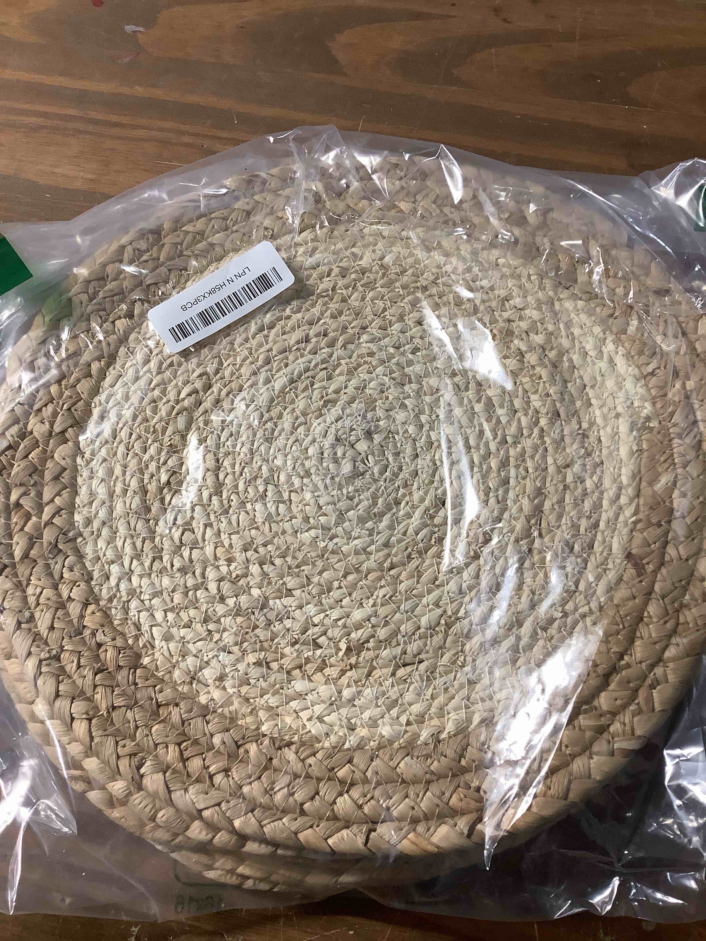 Condition photo showing Good Condition for SHACOS 12 inch Round Woven Placemats Set of 6 Natural Corn Husk Water Hyacinth Place Mats Handmade Boho Braided Straw Rattan Table Mats Plate Chargers for Home Wedding Party Table Decor 12" Round 6 PCS